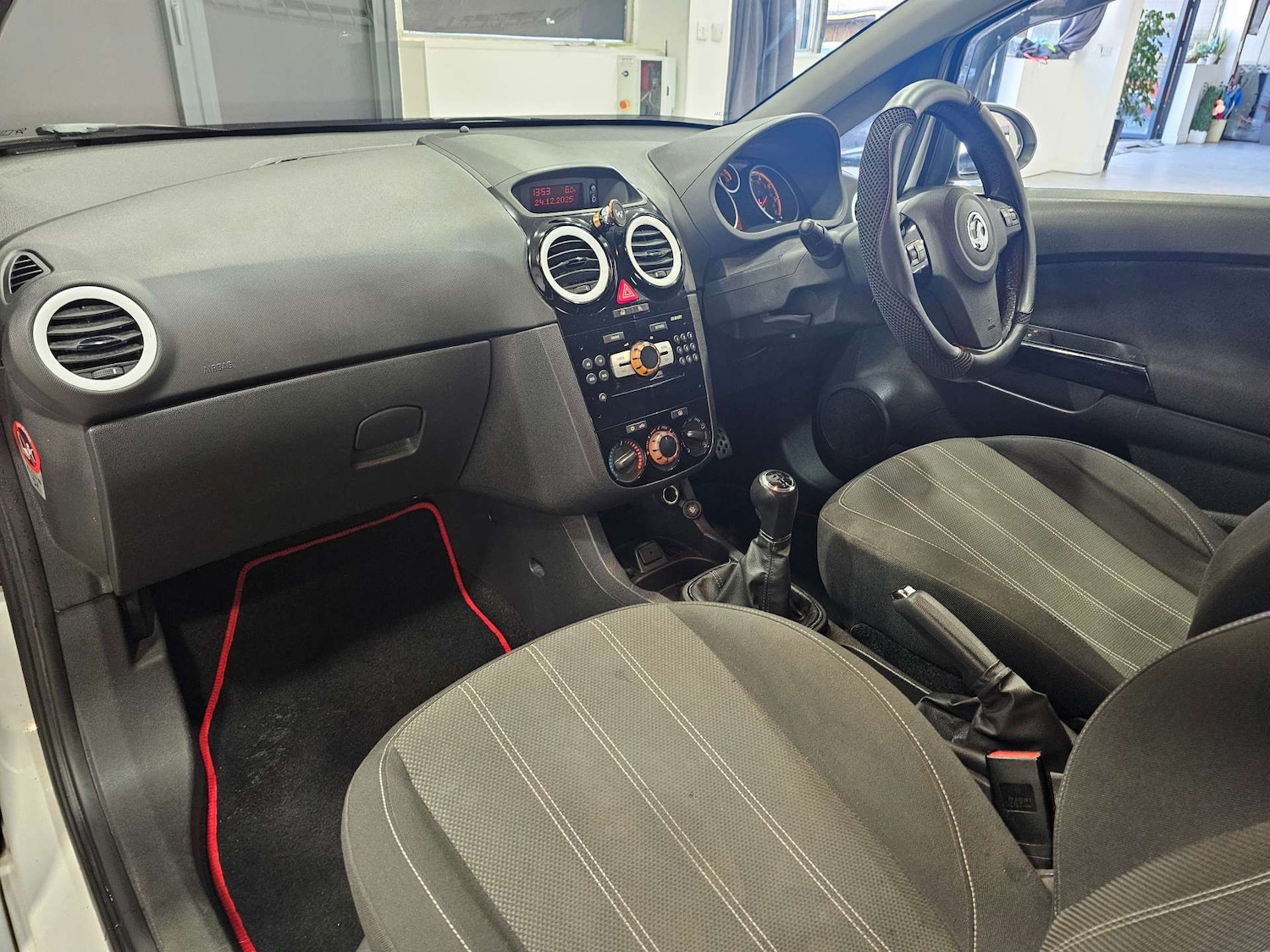 Used Vauxhall Corsa 2013 for sale - 77053038: Photo 75