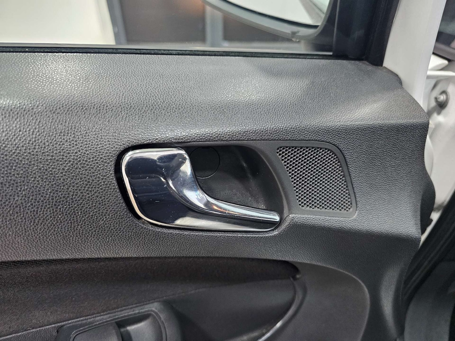 Used Vauxhall Corsa 2013 for sale - 77053038: Photo 78