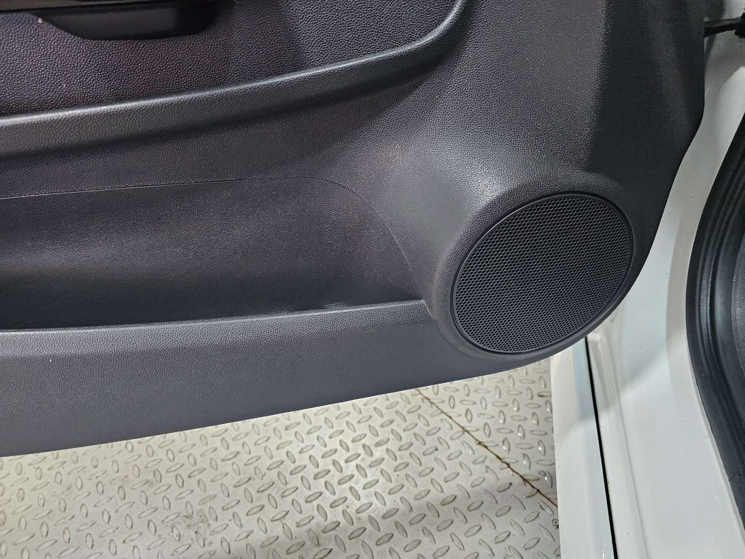 Used Vauxhall Corsa 2013 for sale - 77053038: Photo 79