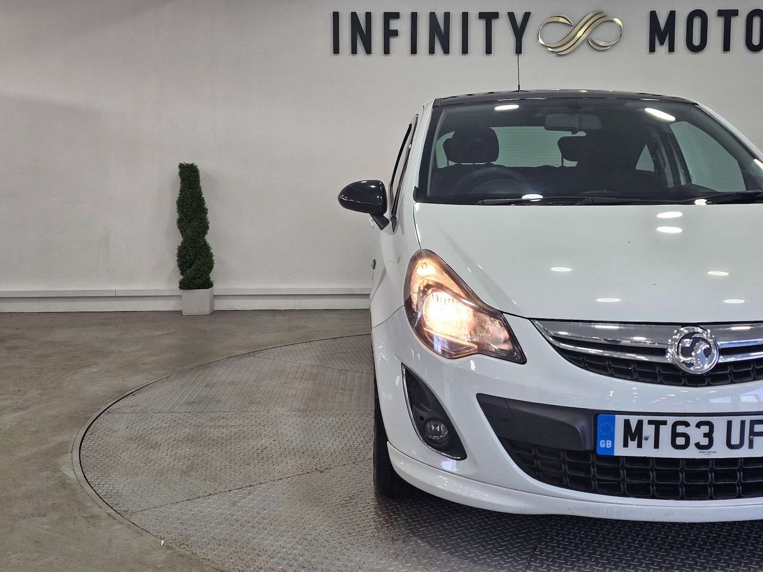 Used Vauxhall Corsa 2013 for sale - 77053038: Photo 9