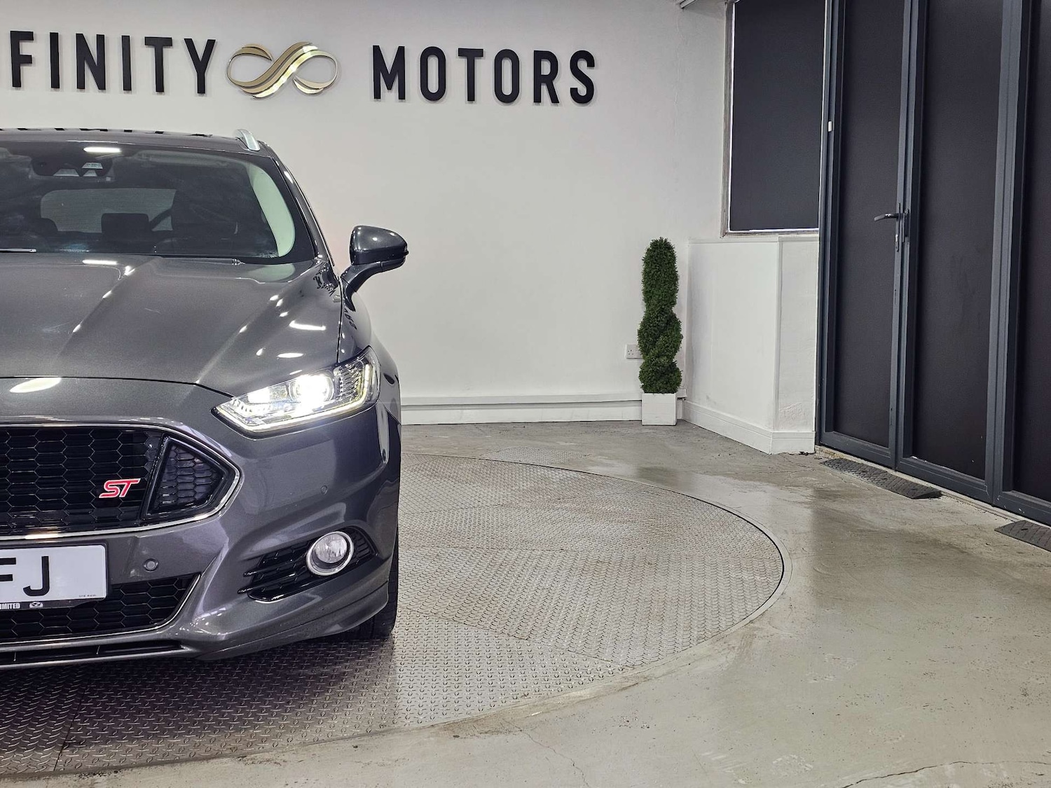 Used Ford Mondeo 2015 for sale - 77022338: Photo 17