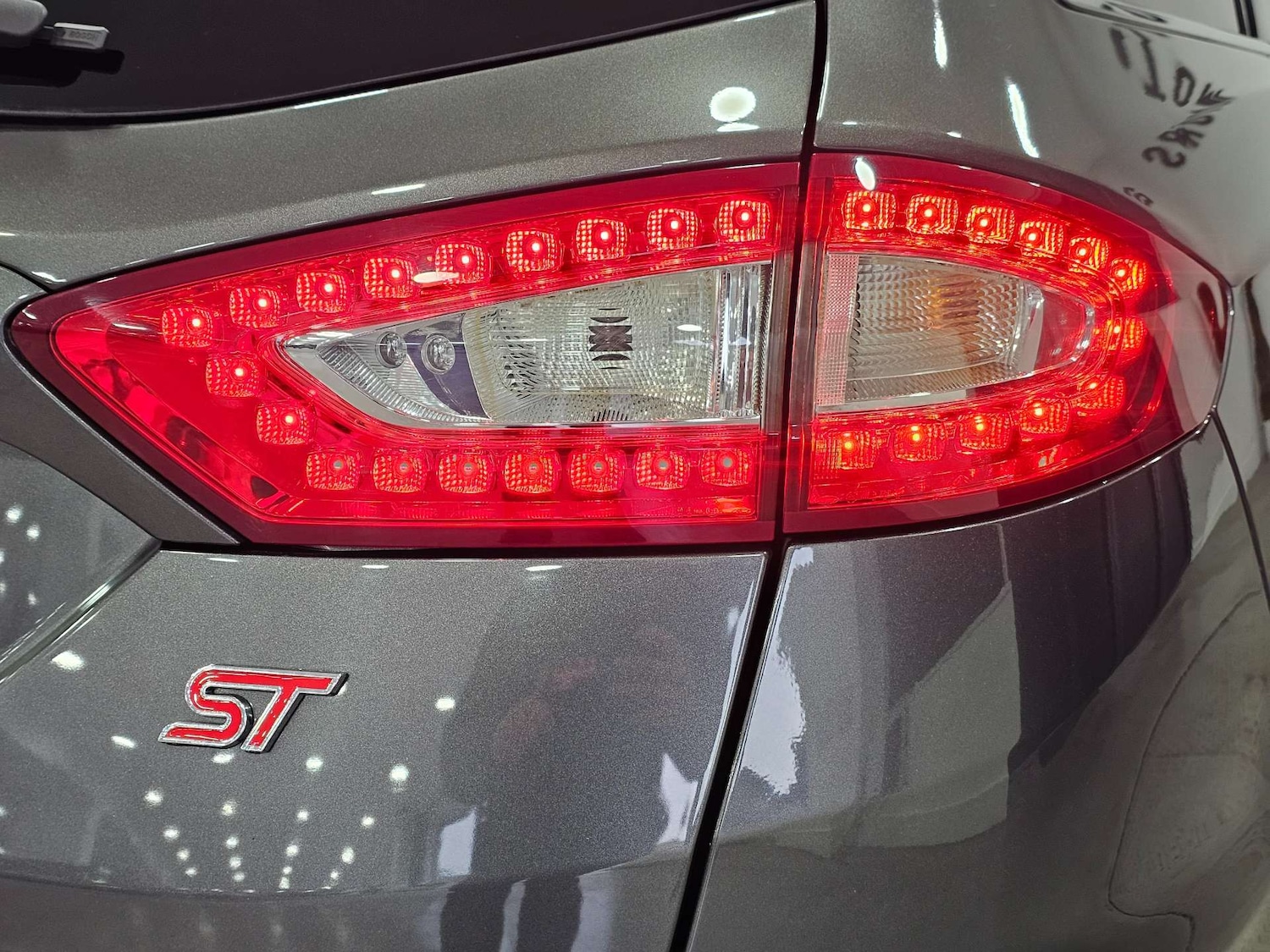 Used Ford Mondeo 2015 for sale - 77022338: Photo 32