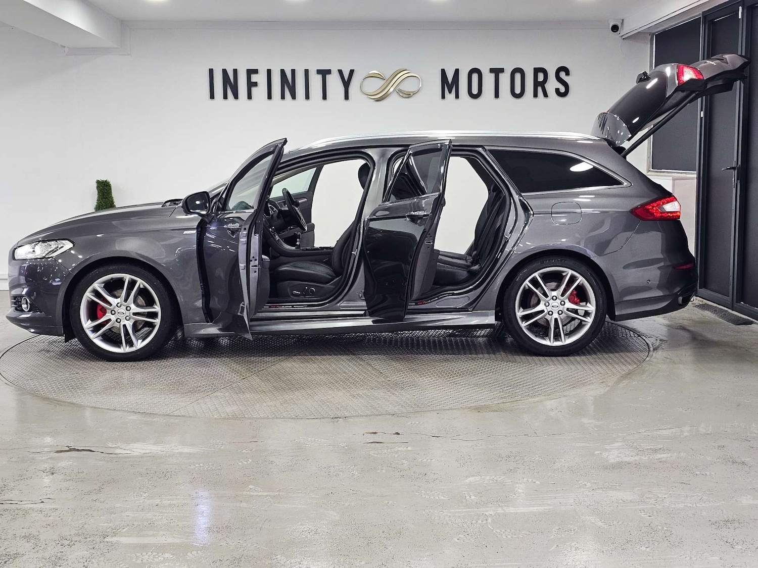 Used Ford Mondeo 2015 for sale - 77022338: Photo 46