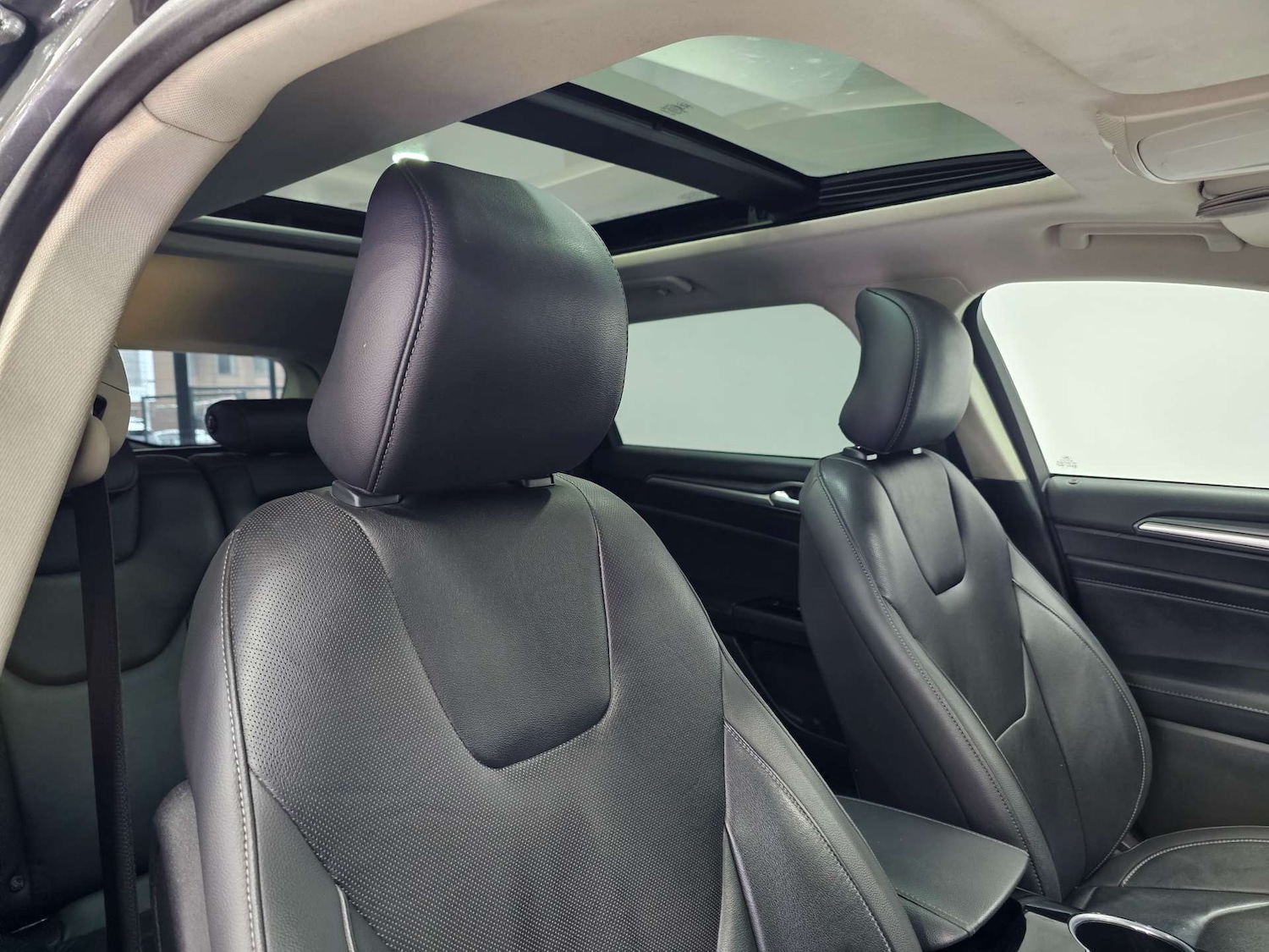 Used Ford Mondeo 2015 for sale - 77022338: Photo 57