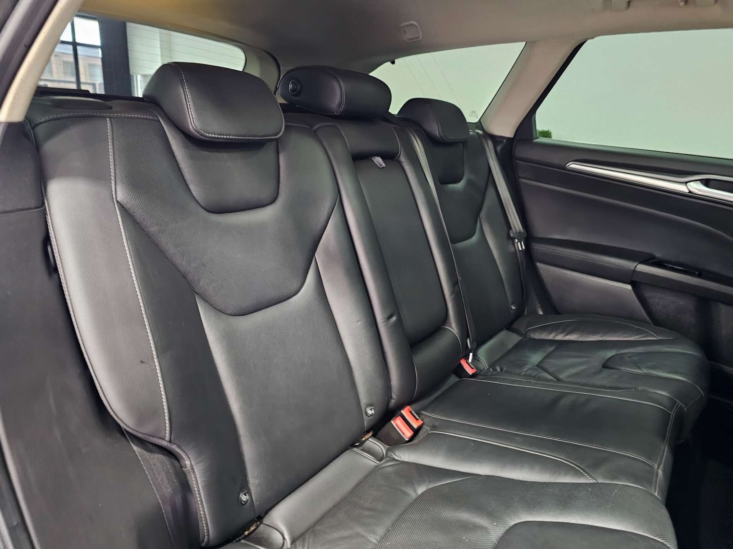 Used Ford Mondeo 2015 for sale - 77022338: Photo 85