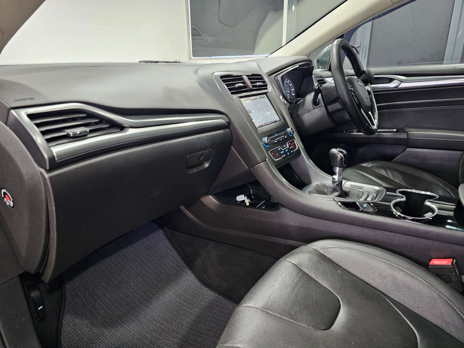 Used Ford Mondeo 2015 for sale - 77022338: Photo 95