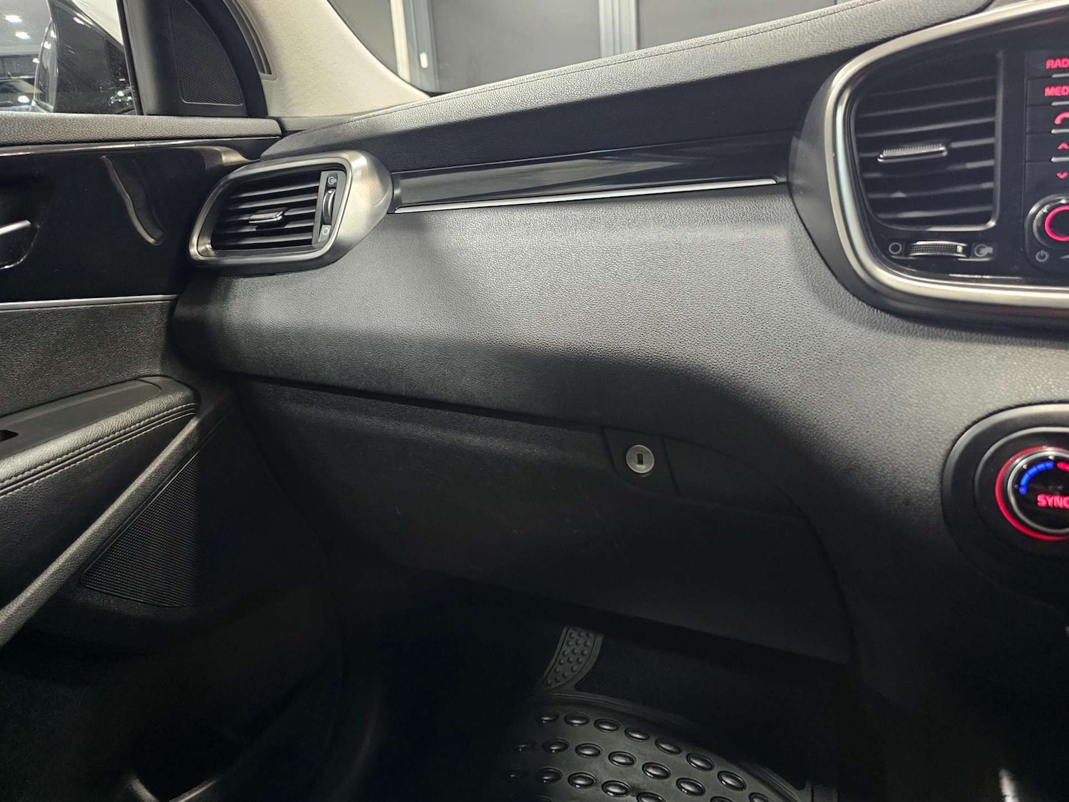 Used Kia Sorento 2018 for sale - 76972447: Photo 38