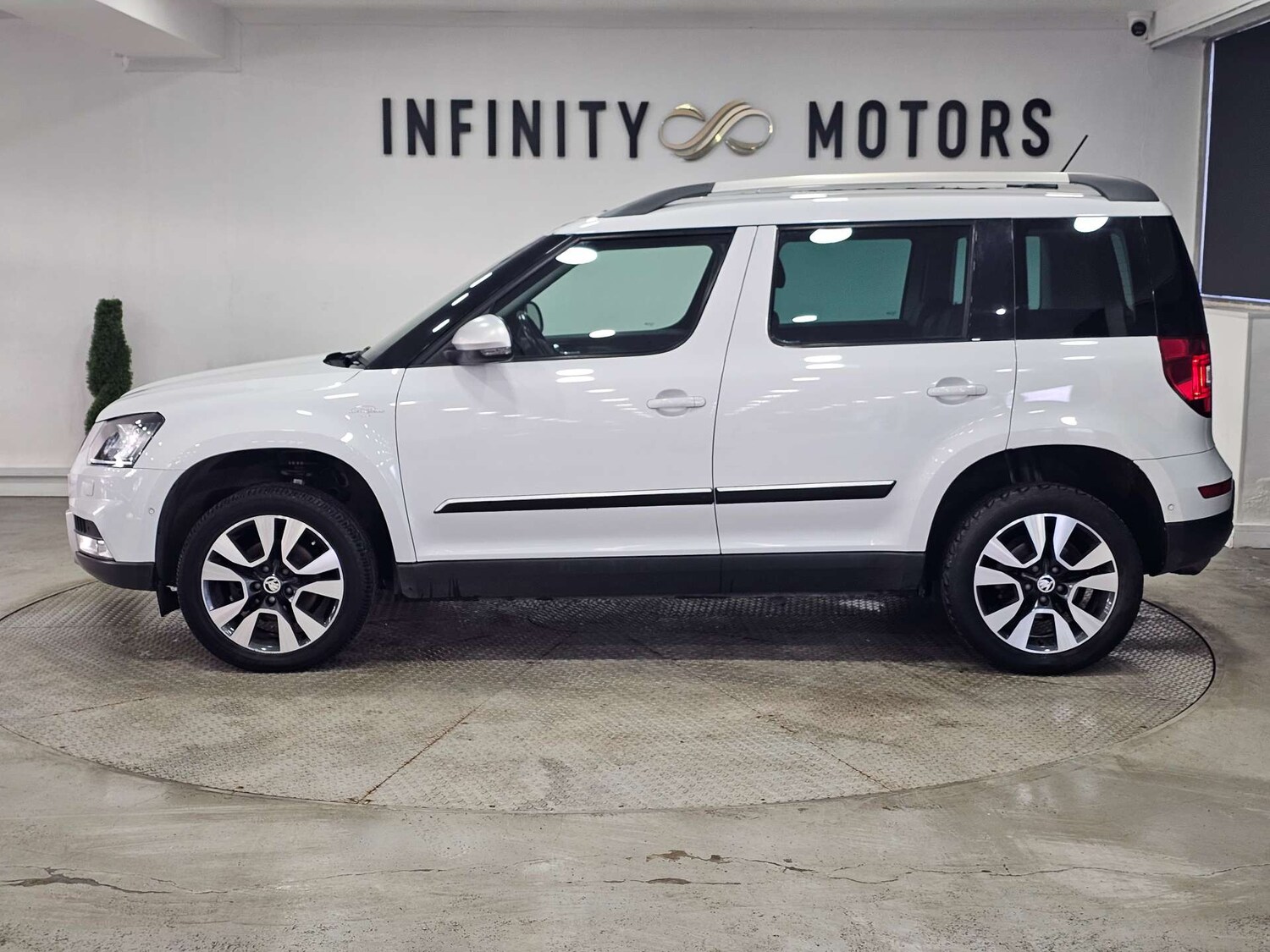 Used Skoda Yeti 2017 for sale - 77998573: Photo 28