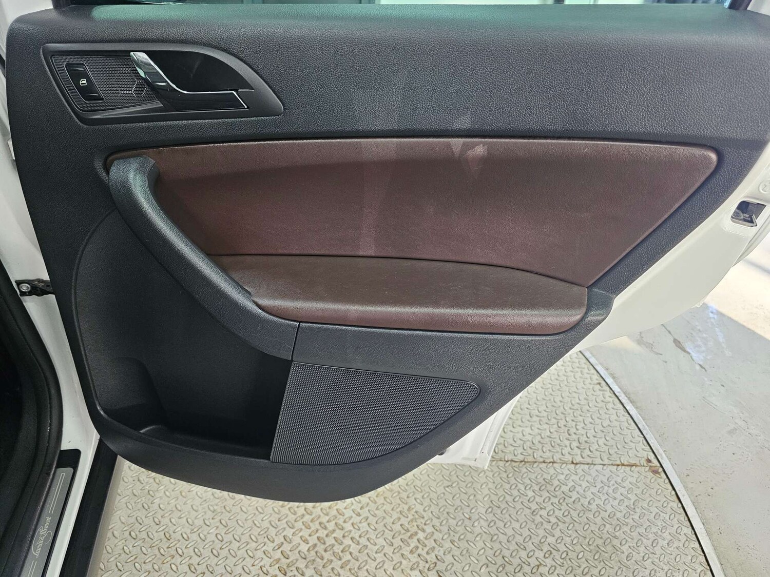 Used Skoda Yeti 2017 for sale - 77998573: Photo 85