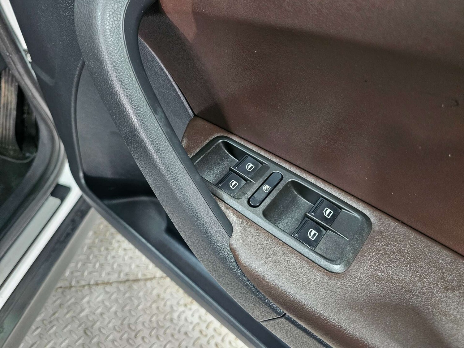 Used Skoda Yeti 2017 for sale - 77998573: Photo 87