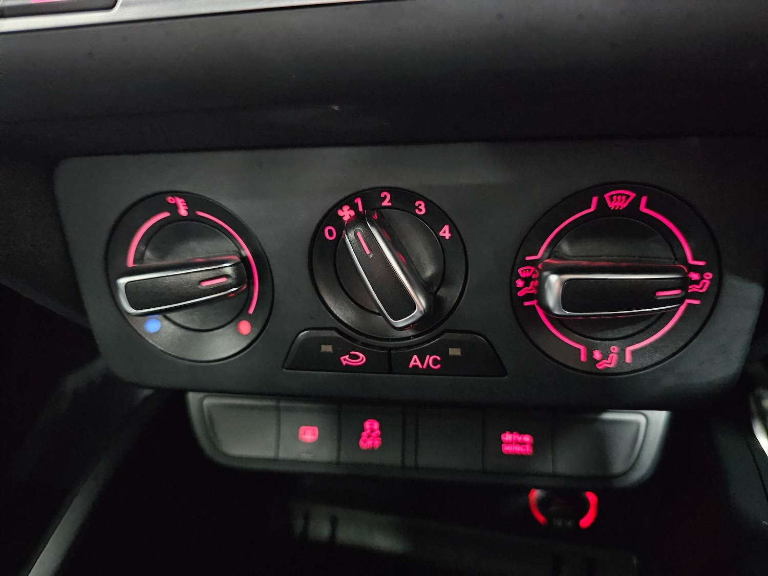 Used Audi A1 2016 for sale - 76972331: Photo 13