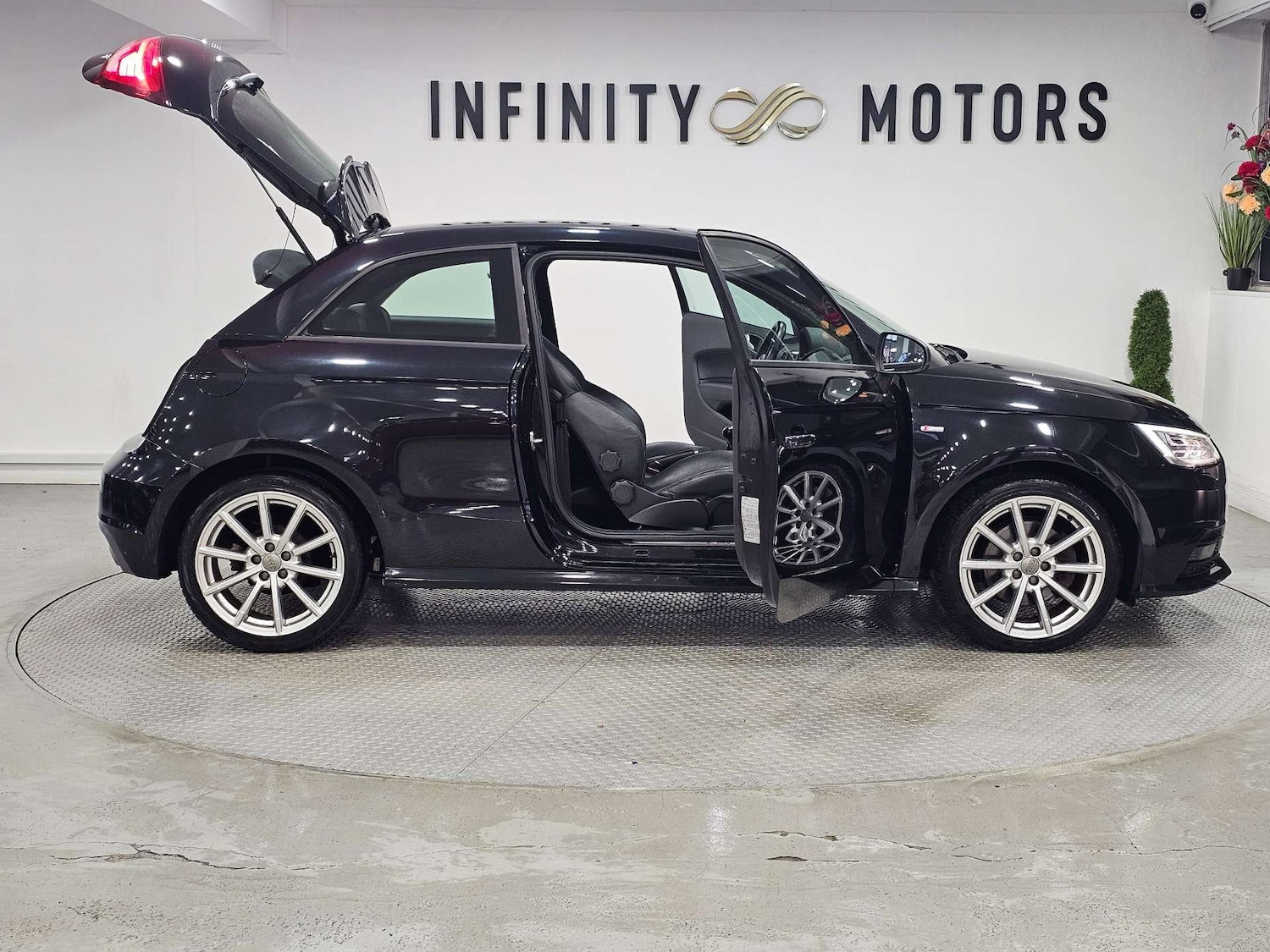 Used Audi A1 2016 for sale - 76972331: Photo 65