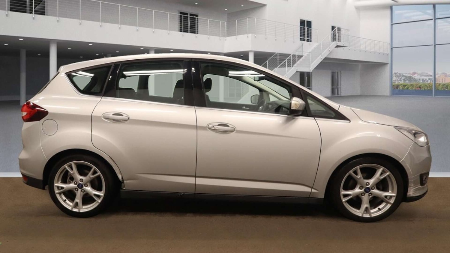 Used Ford C-Max 2017 for sale - 76972489: Photo 7