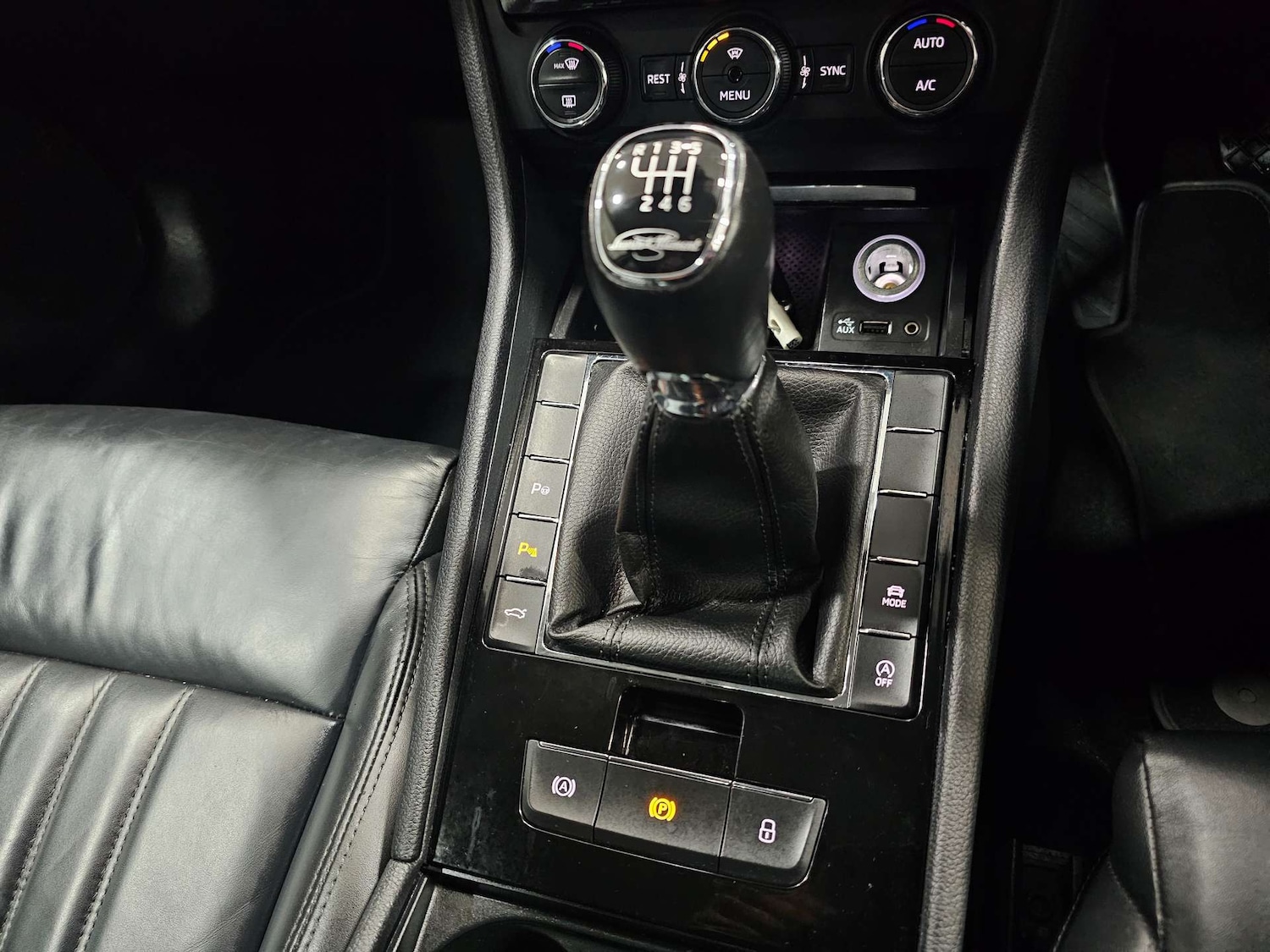 Used Skoda Superb 2016 for sale - 76972405: Photo 15