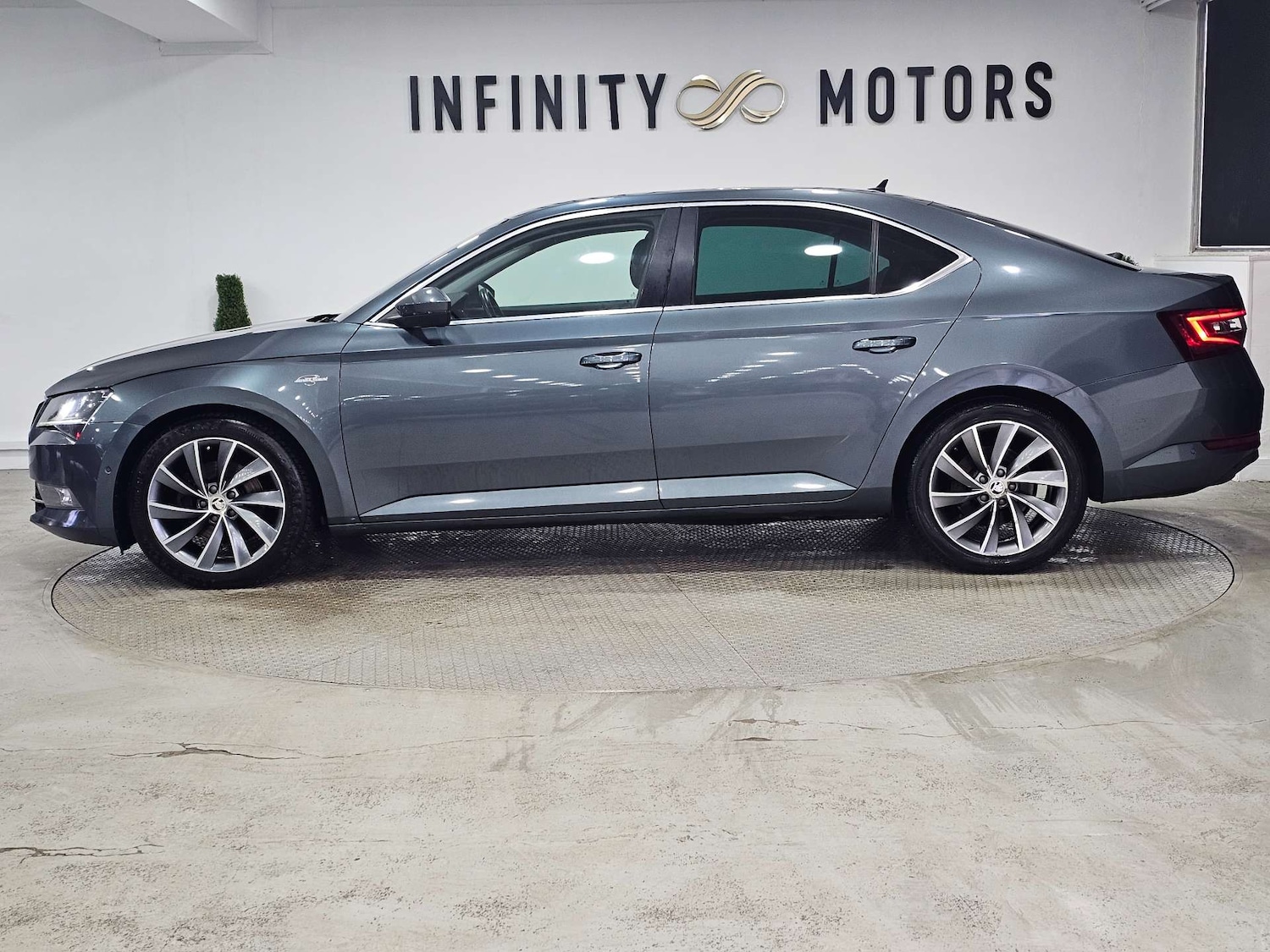 Used Skoda Superb 2016 for sale - 76972405: Photo 20