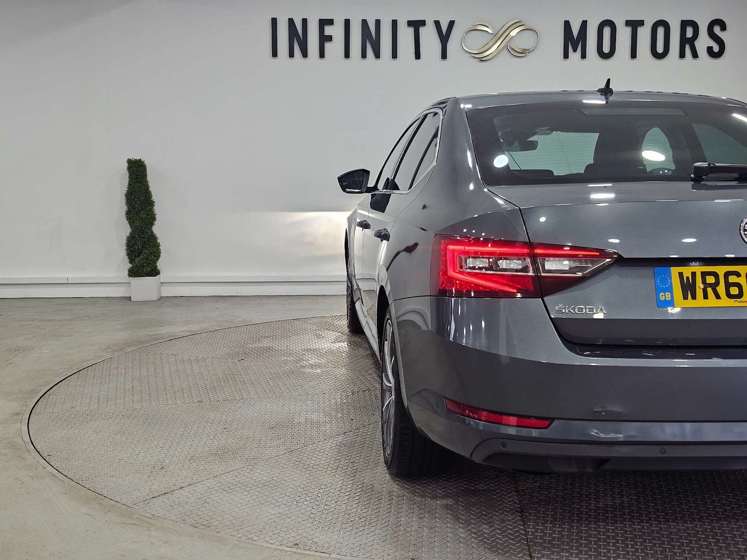 Used Skoda Superb 2016 for sale - 76972405: Photo 31