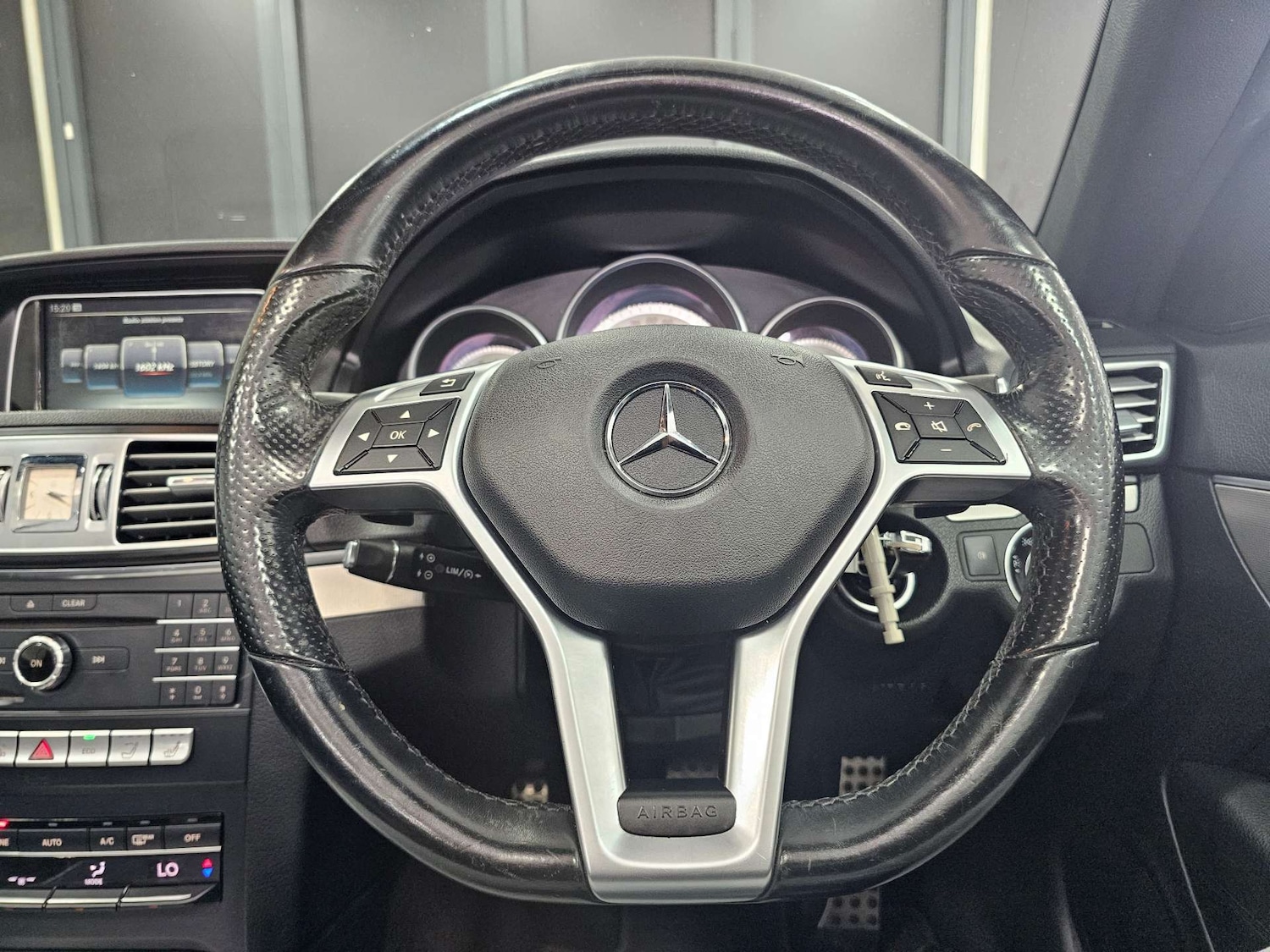Used Mercedes-Benz E Class 2015 for sale - 76972322: Photo 10