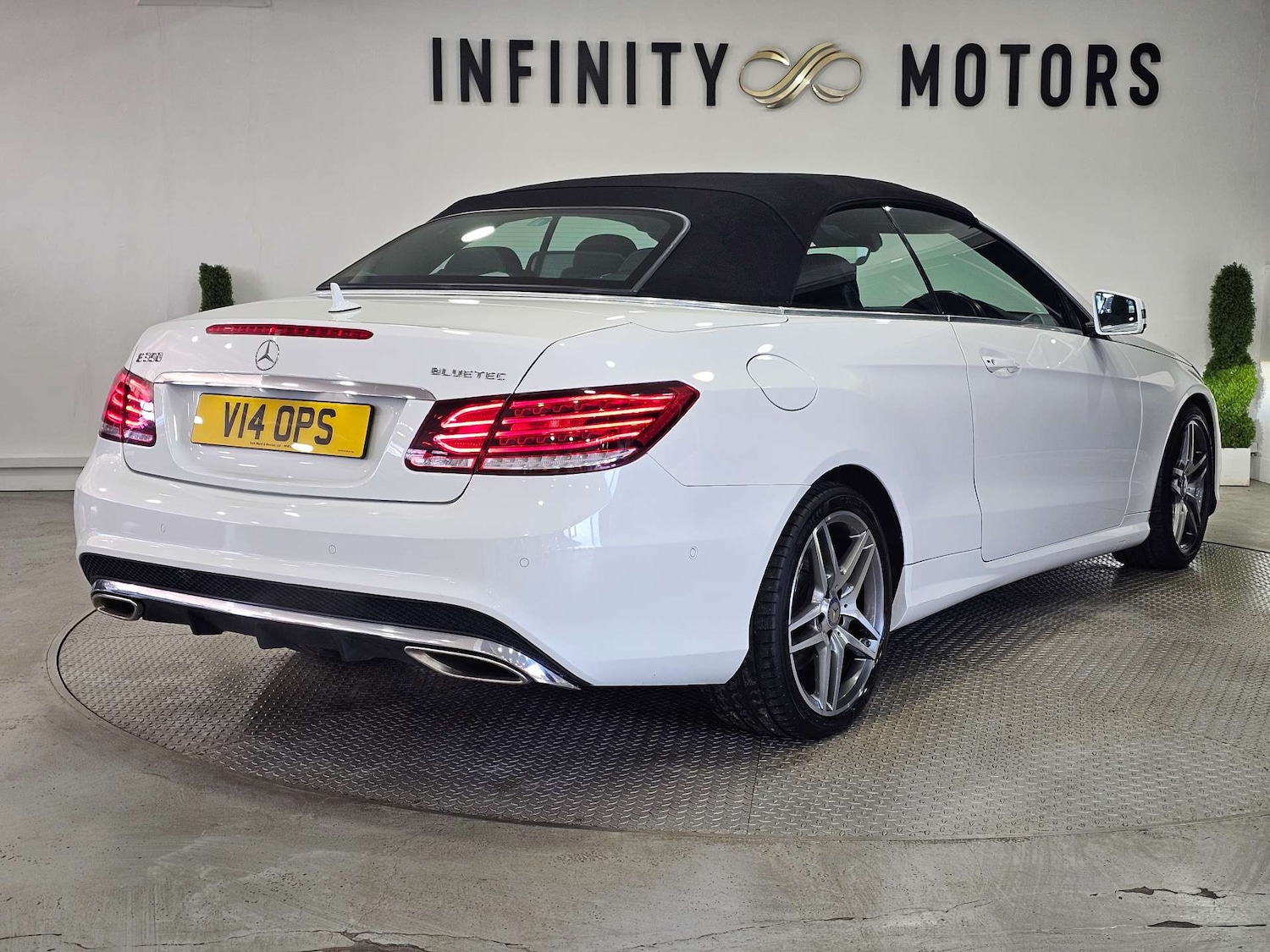 Used Mercedes-Benz E Class 2015 for sale - 76972322: Photo 11