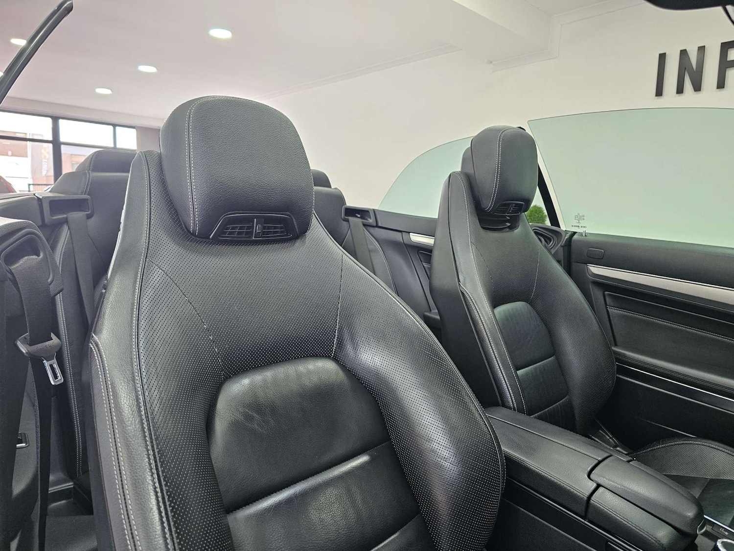 Used Mercedes-Benz E Class 2015 for sale - 76972322: Photo 13