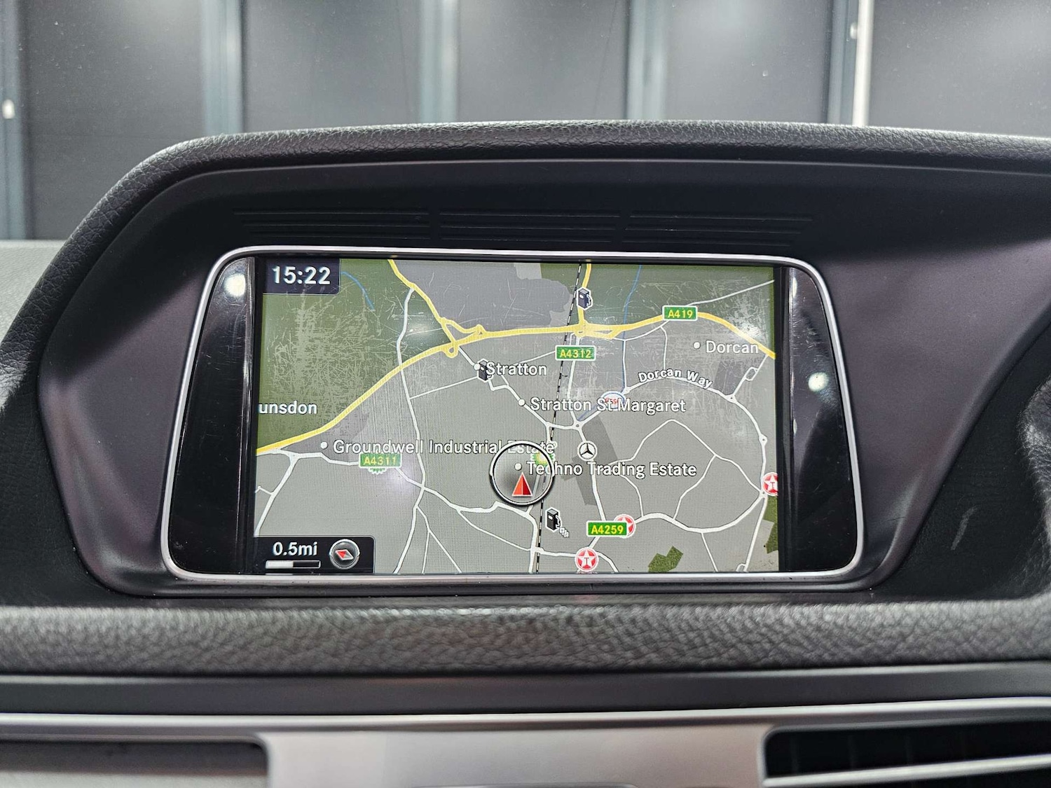 Used Mercedes-Benz E Class 2015 for sale - 76972322: Photo 2