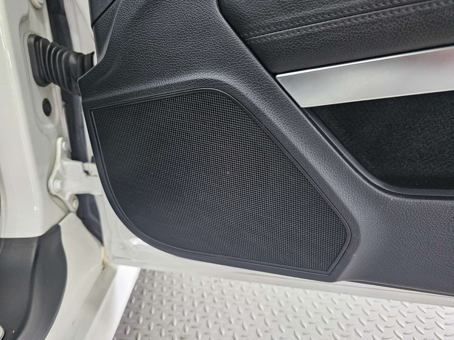 Used Mercedes-Benz E Class 2015 for sale - 76972322: Photo 26