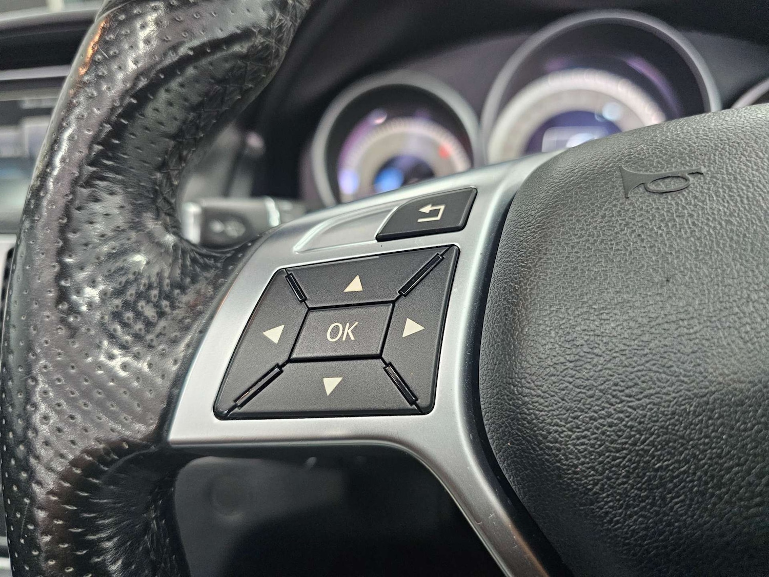 Used Mercedes-Benz E Class 2015 for sale - 76972322: Photo 31