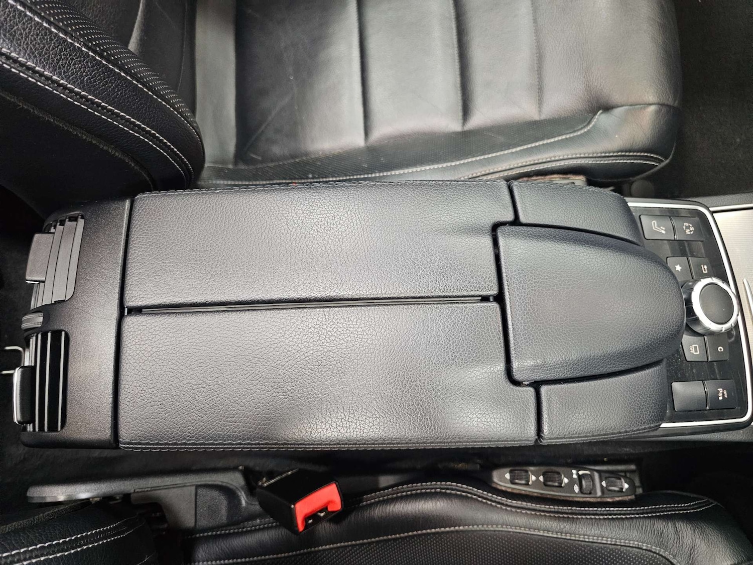 Used Mercedes-Benz E Class 2015 for sale - 76972322: Photo 35