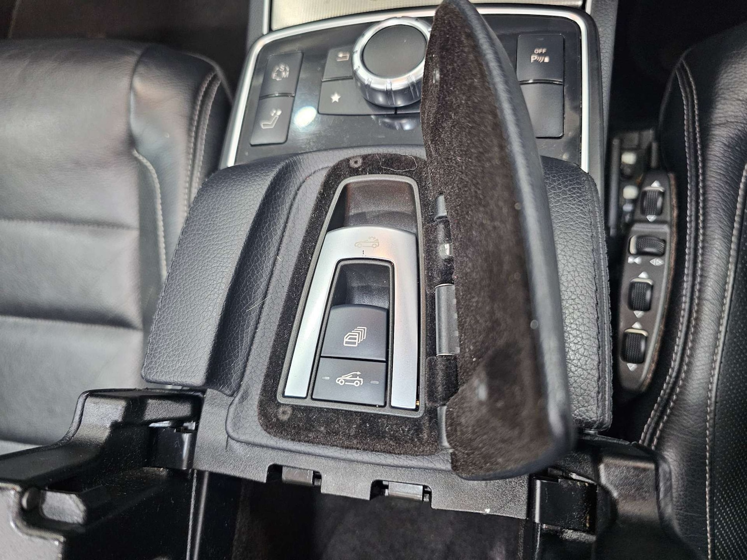 Used Mercedes-Benz E Class 2015 for sale - 76972322: Photo 37