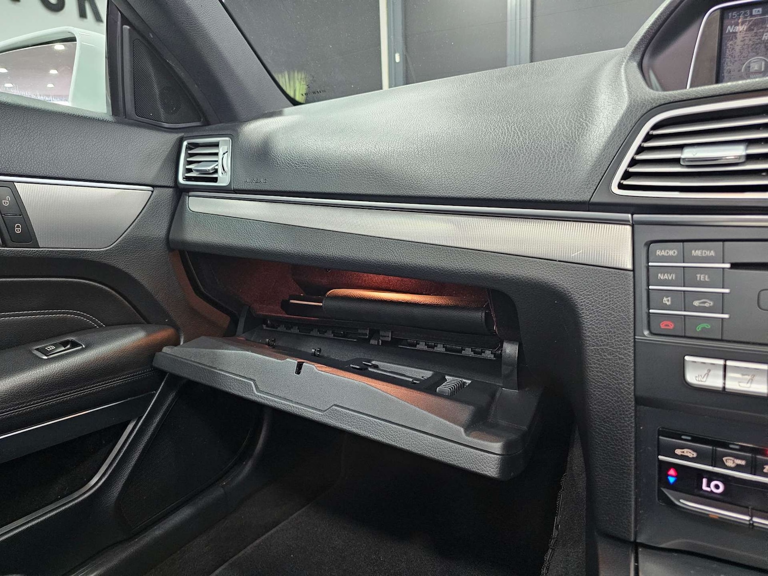 Used Mercedes-Benz E Class 2015 for sale - 76972322: Photo 47