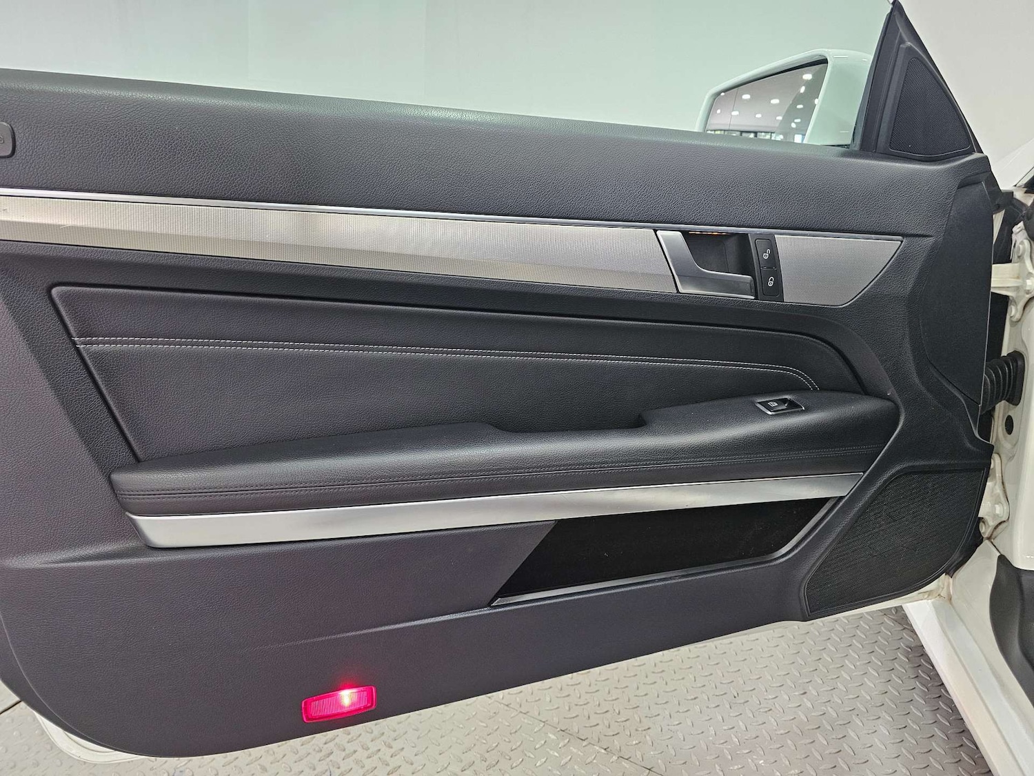 Used Mercedes-Benz E Class 2015 for sale - 76972322: Photo 59