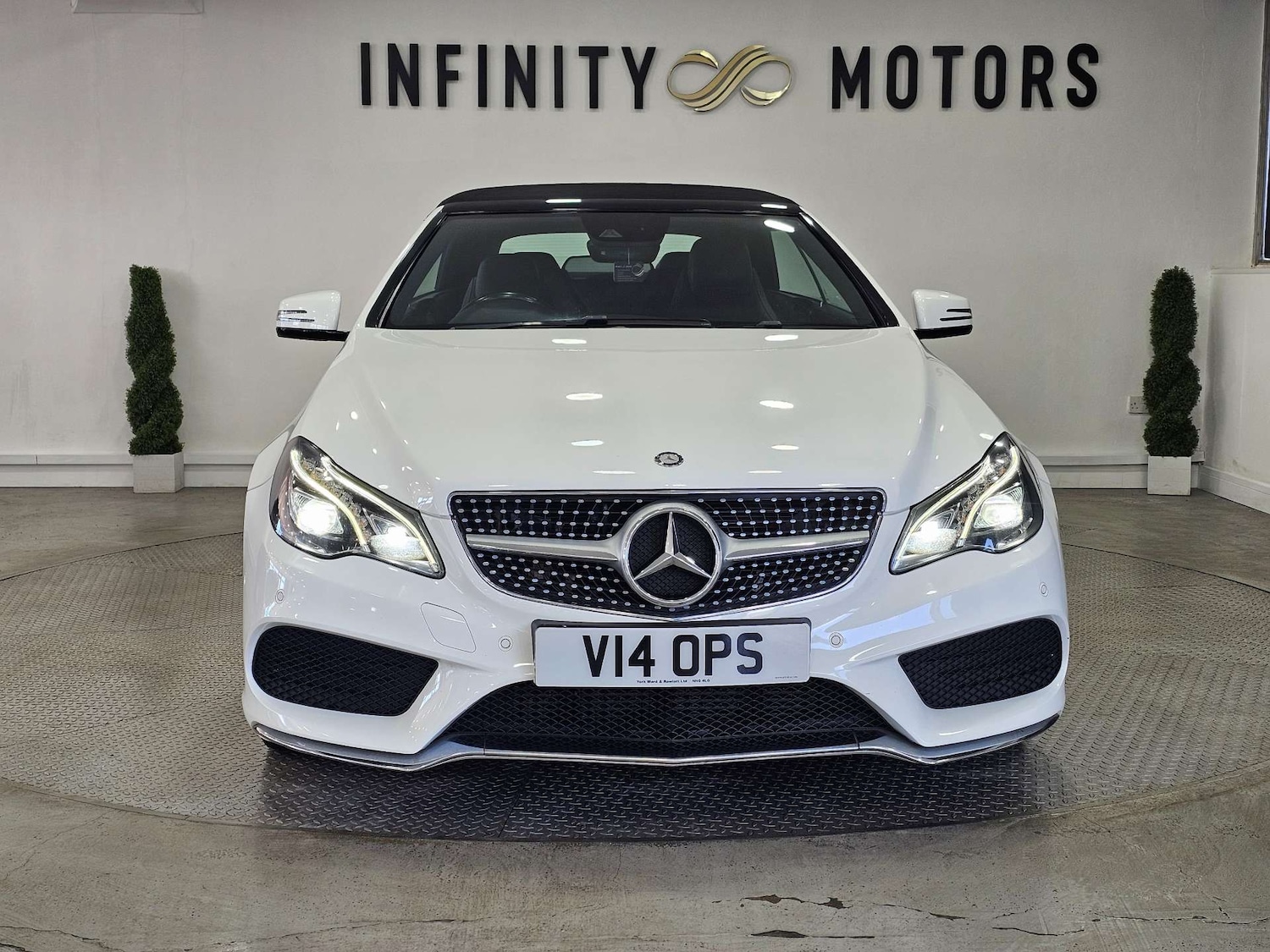 Used Mercedes-Benz E Class 2015 for sale - 76972322: Photo 6