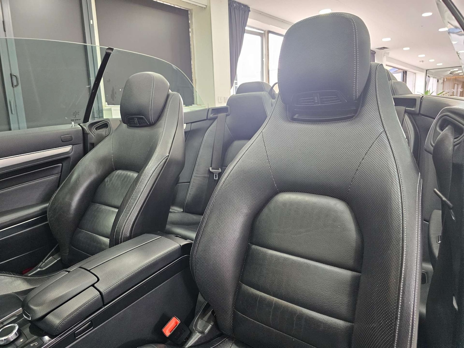 Used Mercedes-Benz E Class 2015 for sale - 76972322: Photo 62