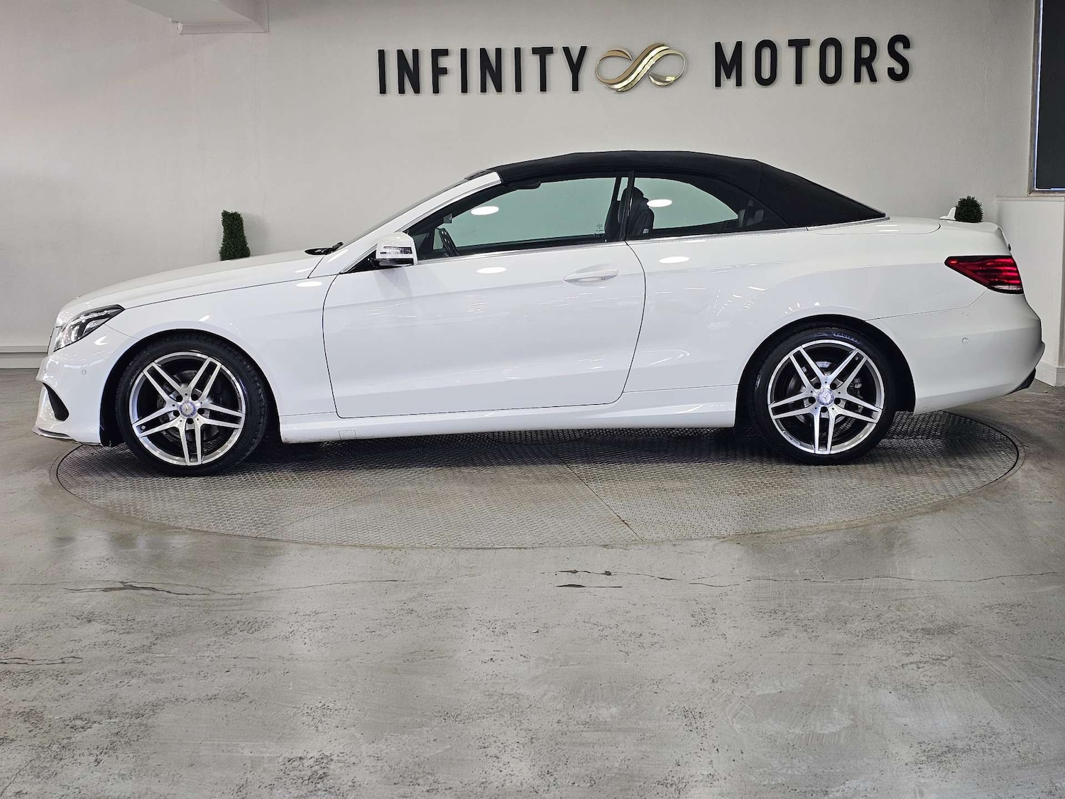 Used Mercedes-Benz E Class 2015 for sale - 76972322: Photo 67