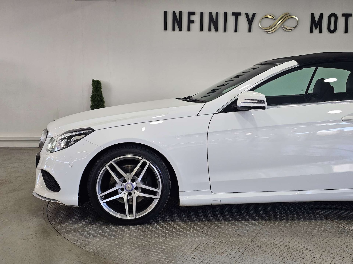 Used Mercedes-Benz E Class 2015 for sale - 76972322: Photo 69