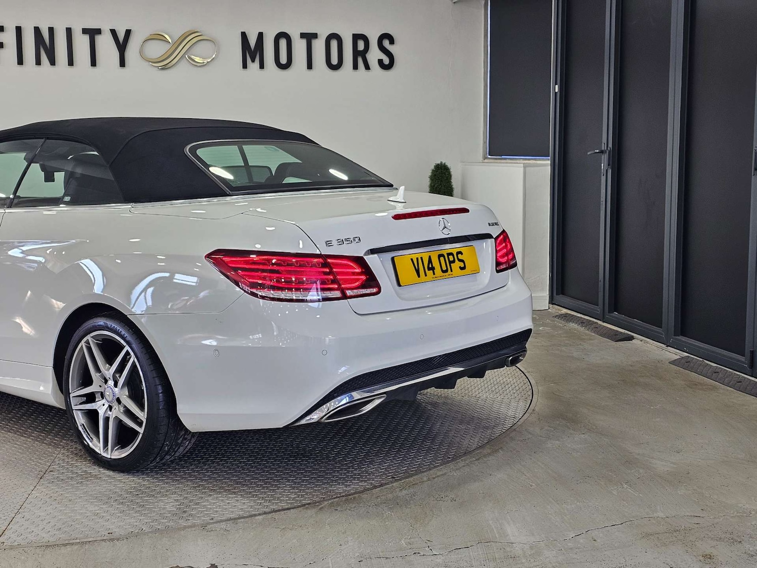 Used Mercedes-Benz E Class 2015 for sale - 76972322: Photo 72