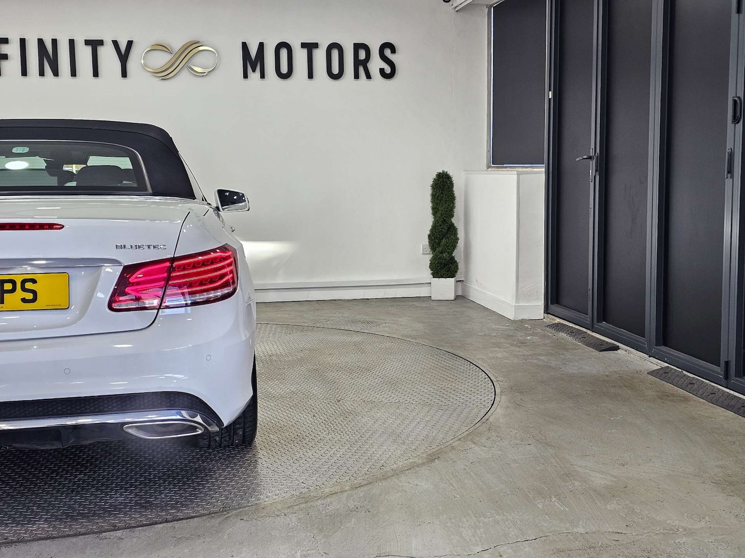 Used Mercedes-Benz E Class 2015 for sale - 76972322: Photo 74