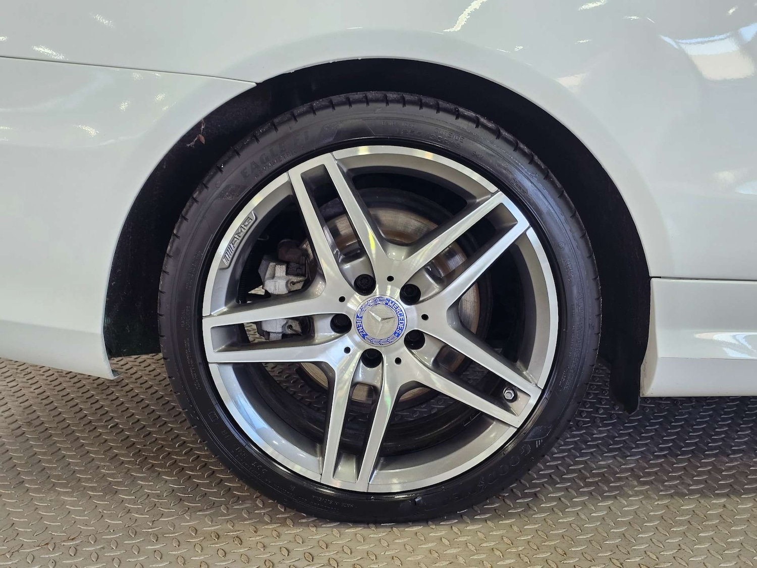 Used Mercedes-Benz E Class 2015 for sale - 76972322: Photo 77