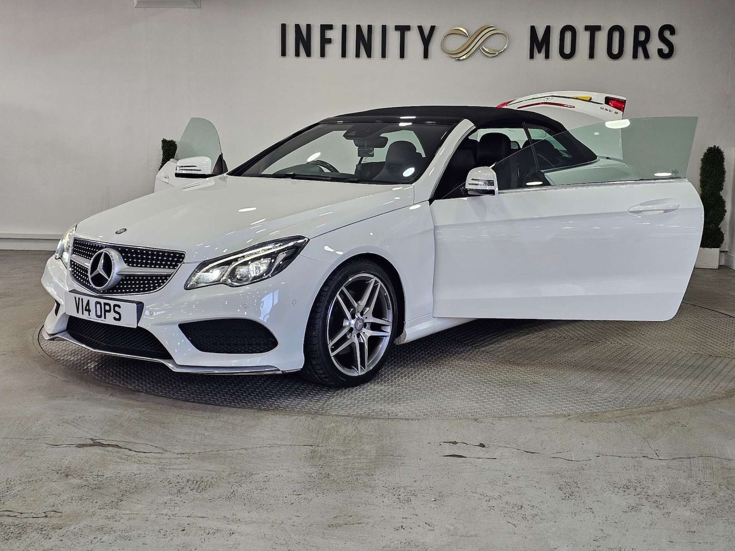 Used Mercedes-Benz E Class 2015 for sale - 76972322: Photo 81