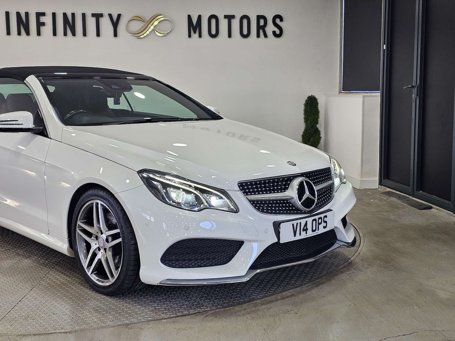 Used Mercedes-Benz E Class 2015 for sale - 76972322: Photo 85