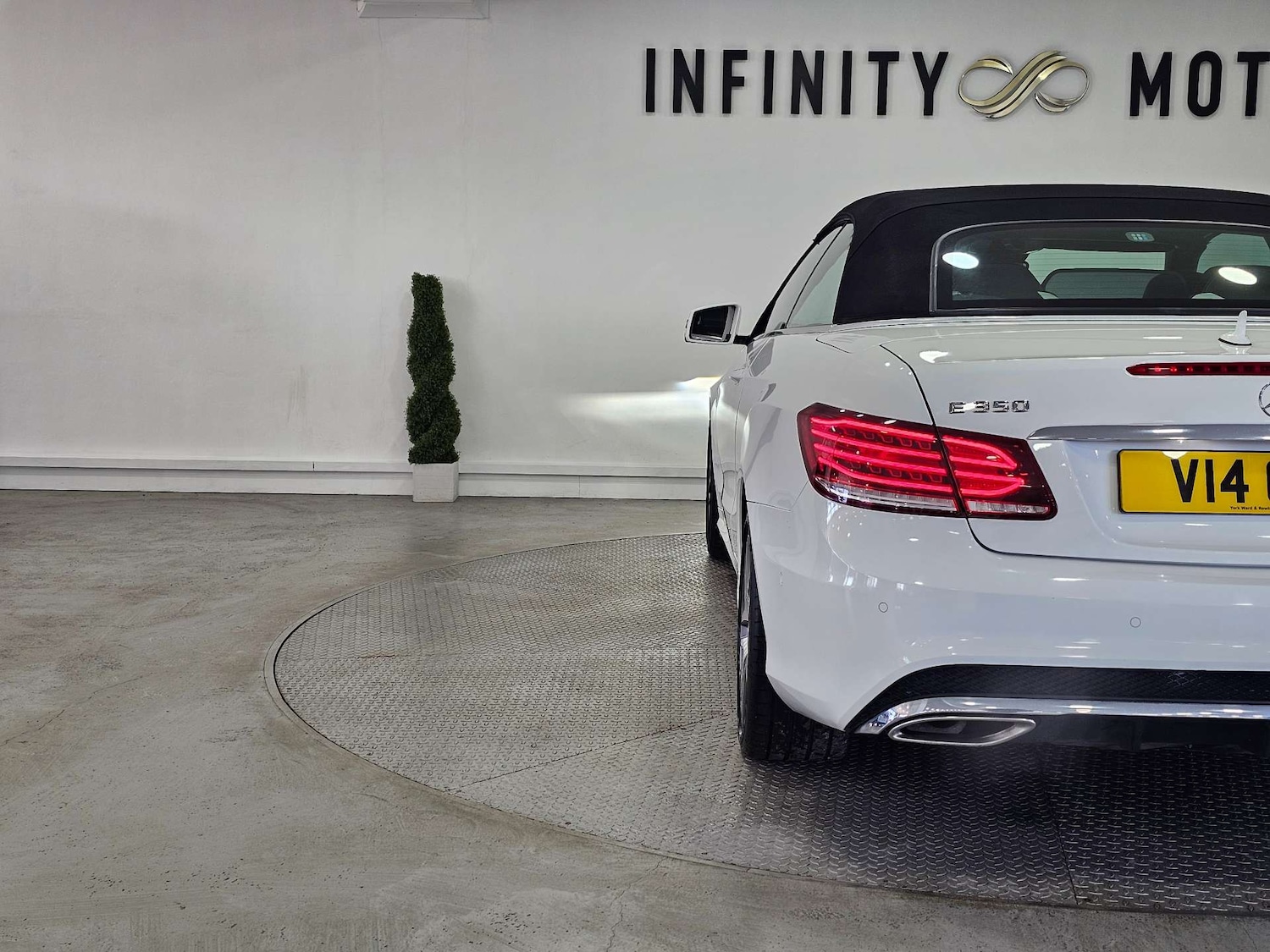 Used Mercedes-Benz E Class 2015 for sale - 76972322: Photo 86