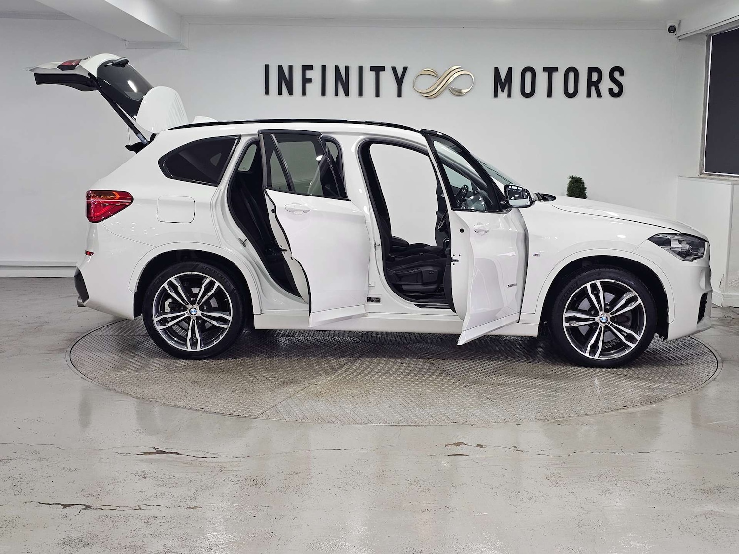 Used BMW X1 2017 for sale - 77604002: Photo 35