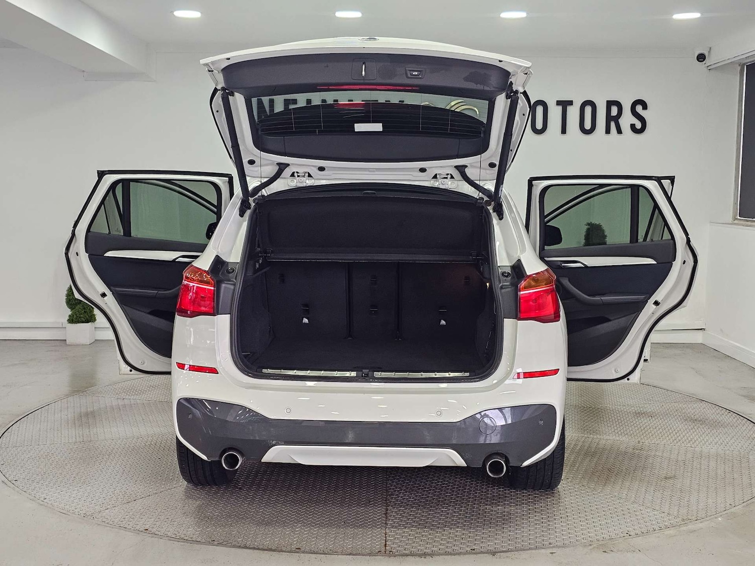 Used BMW X1 2017 for sale - 77604002: Photo 37