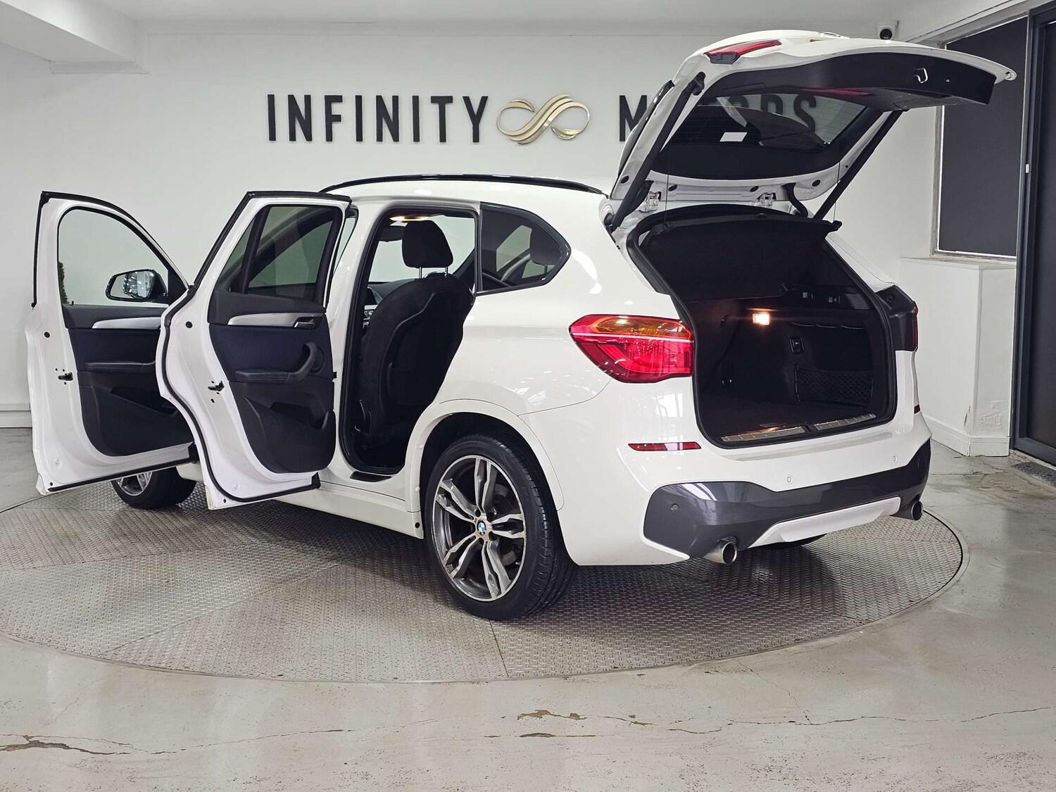 Used BMW X1 2017 for sale - 77604002: Photo 38