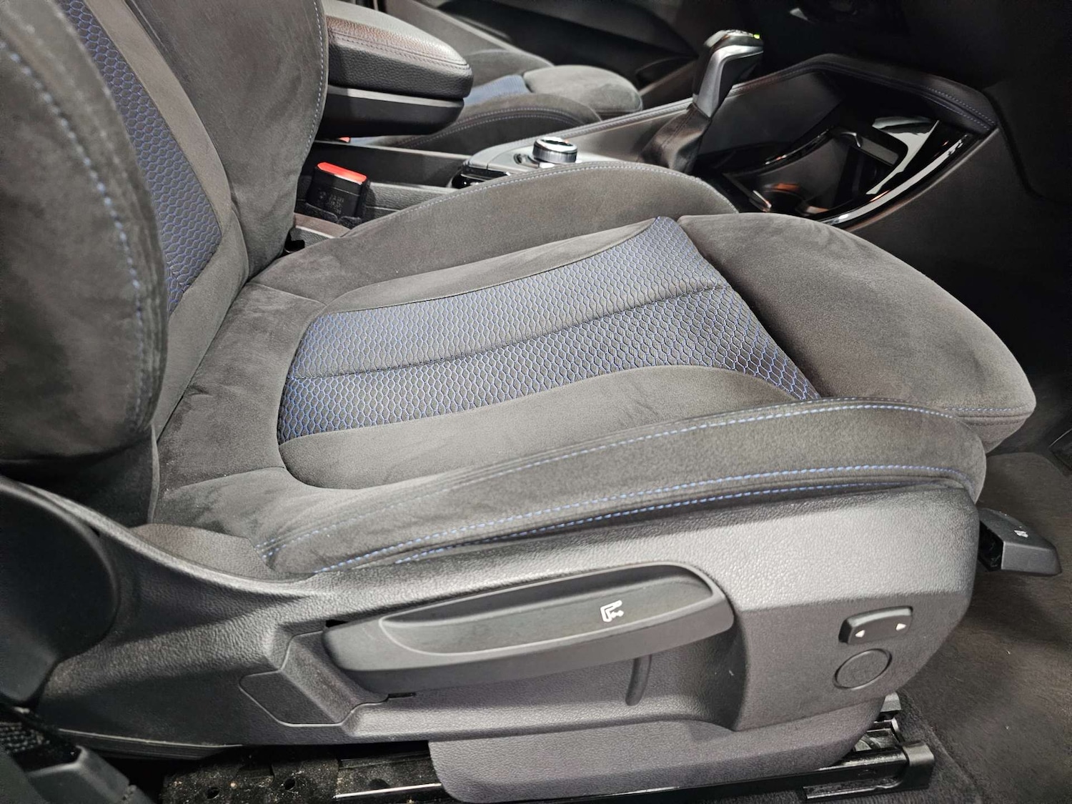 Used BMW X1 2017 for sale - 77604002: Photo 39