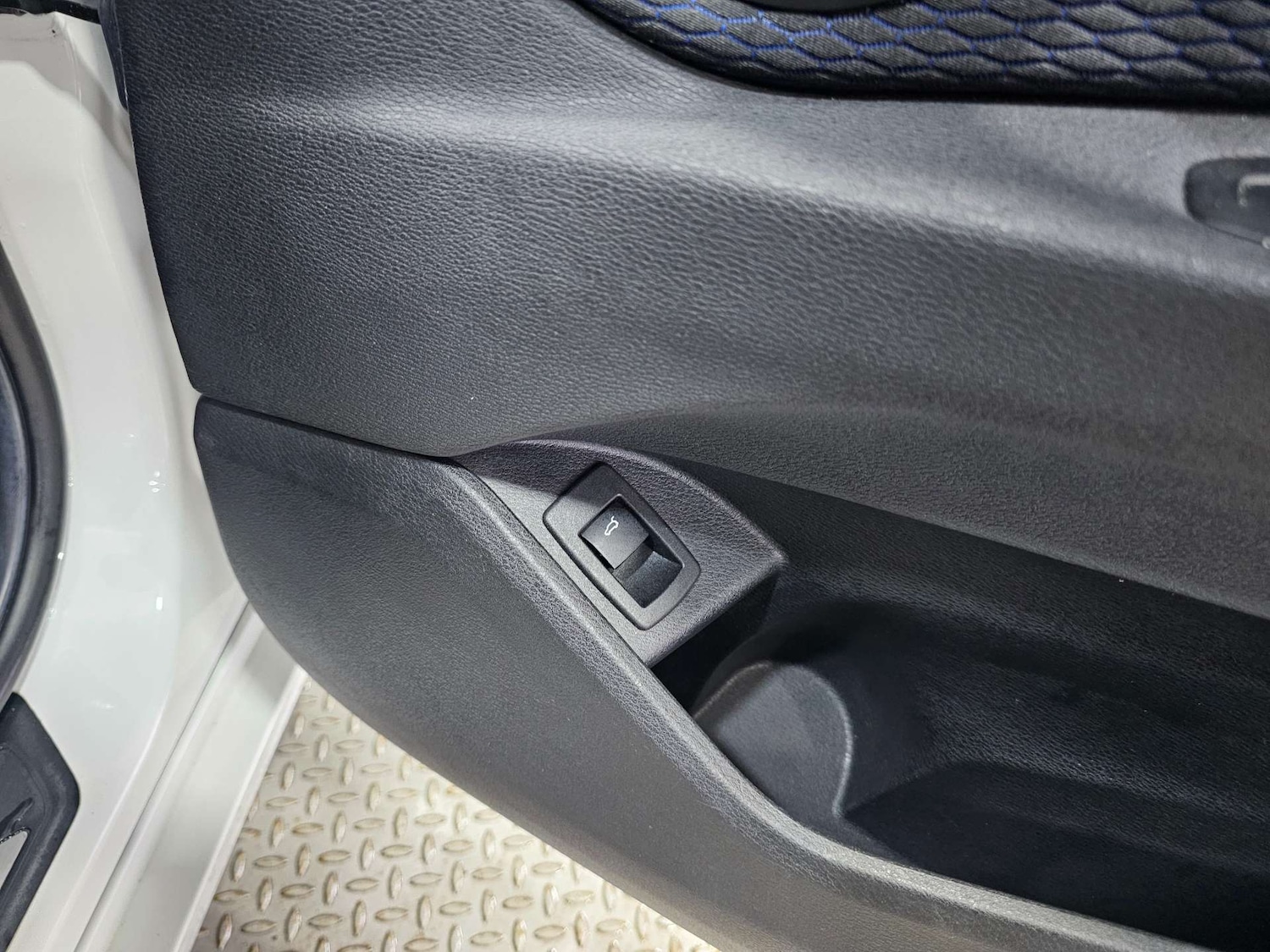 Used BMW X1 2017 for sale - 77604002: Photo 43