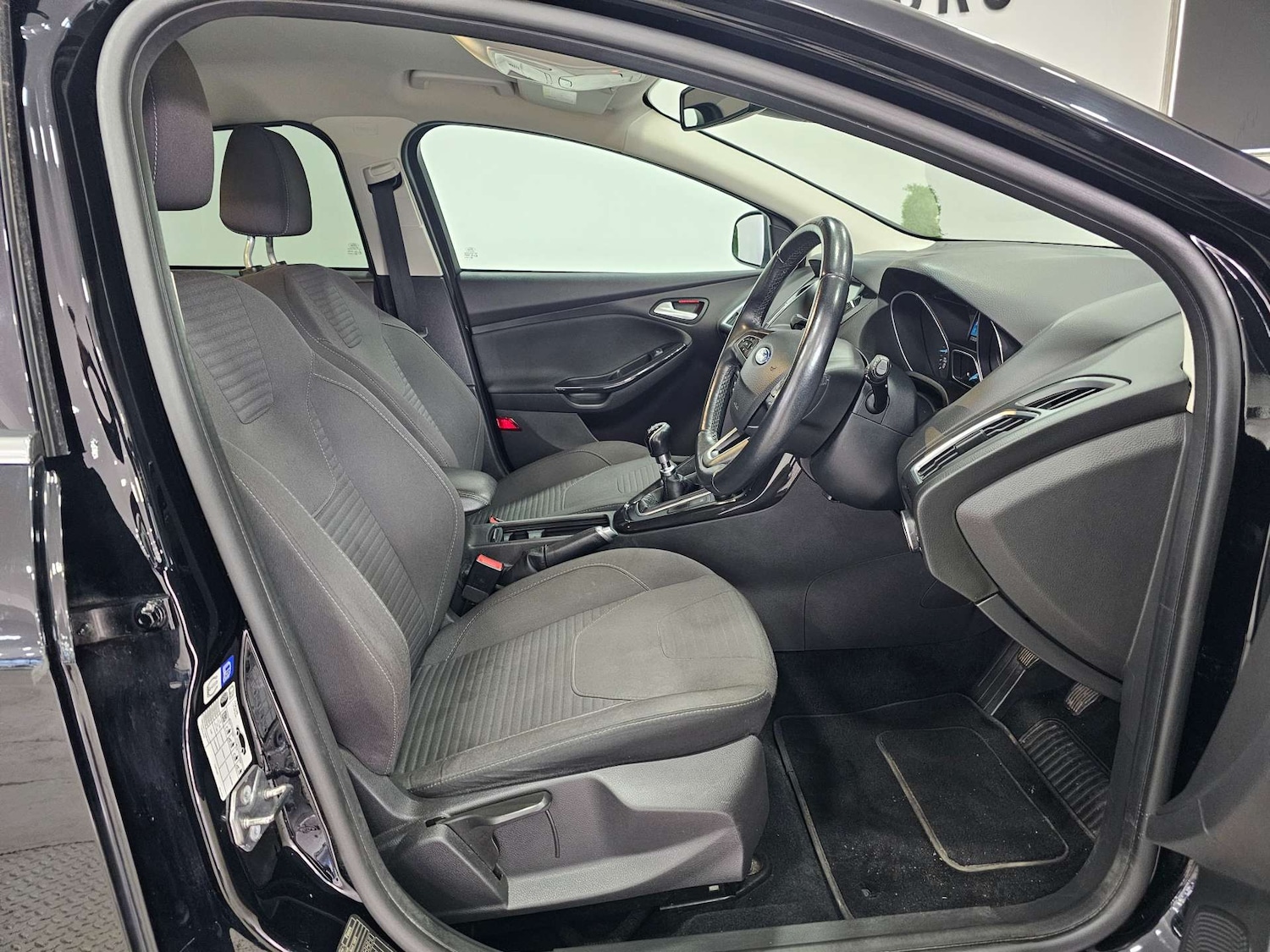 Used Ford Focus 2018 for sale - 77664928: Photo 3