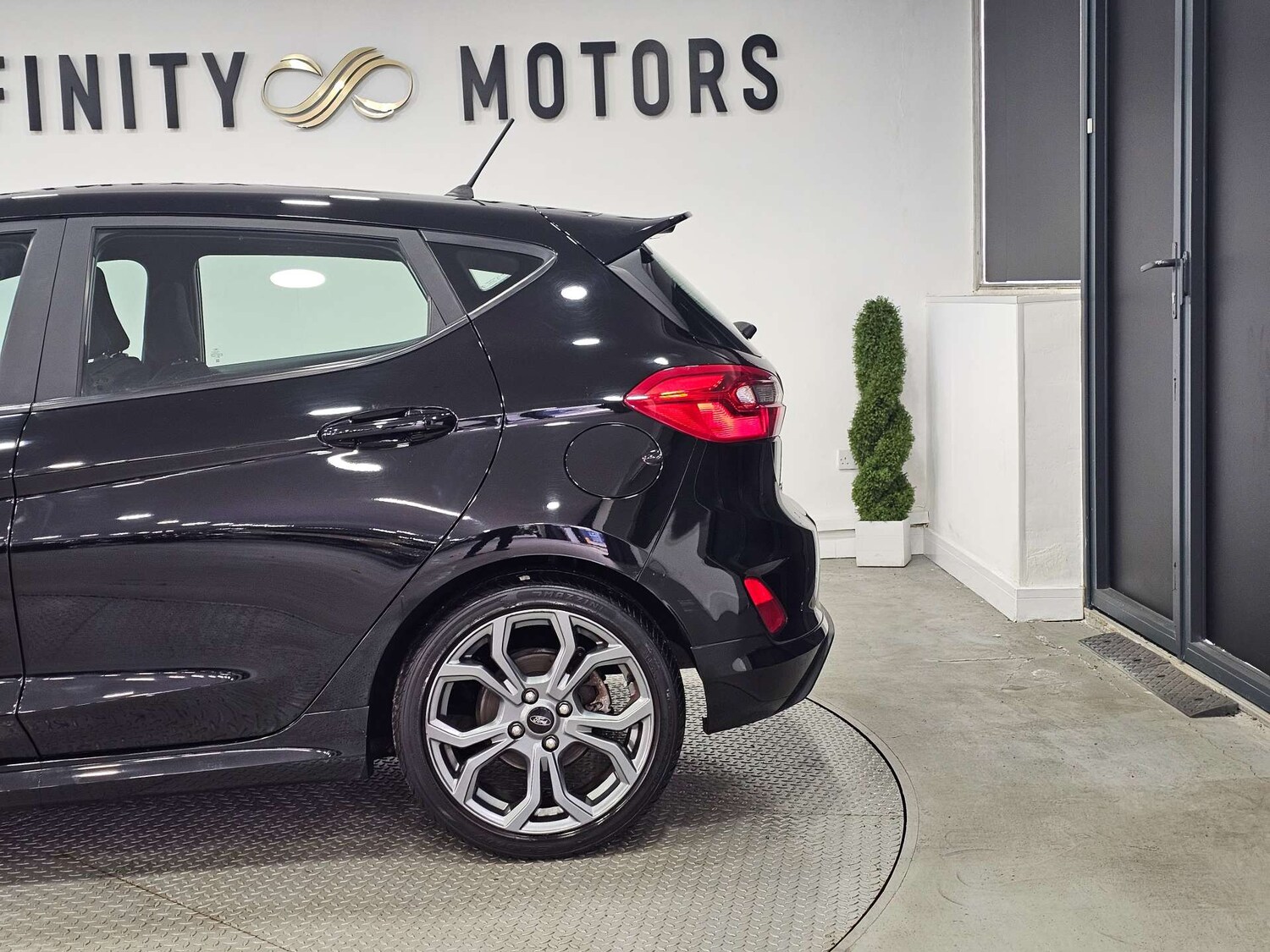 Used Ford Fiesta 2018 for sale - 76972358: Photo 21