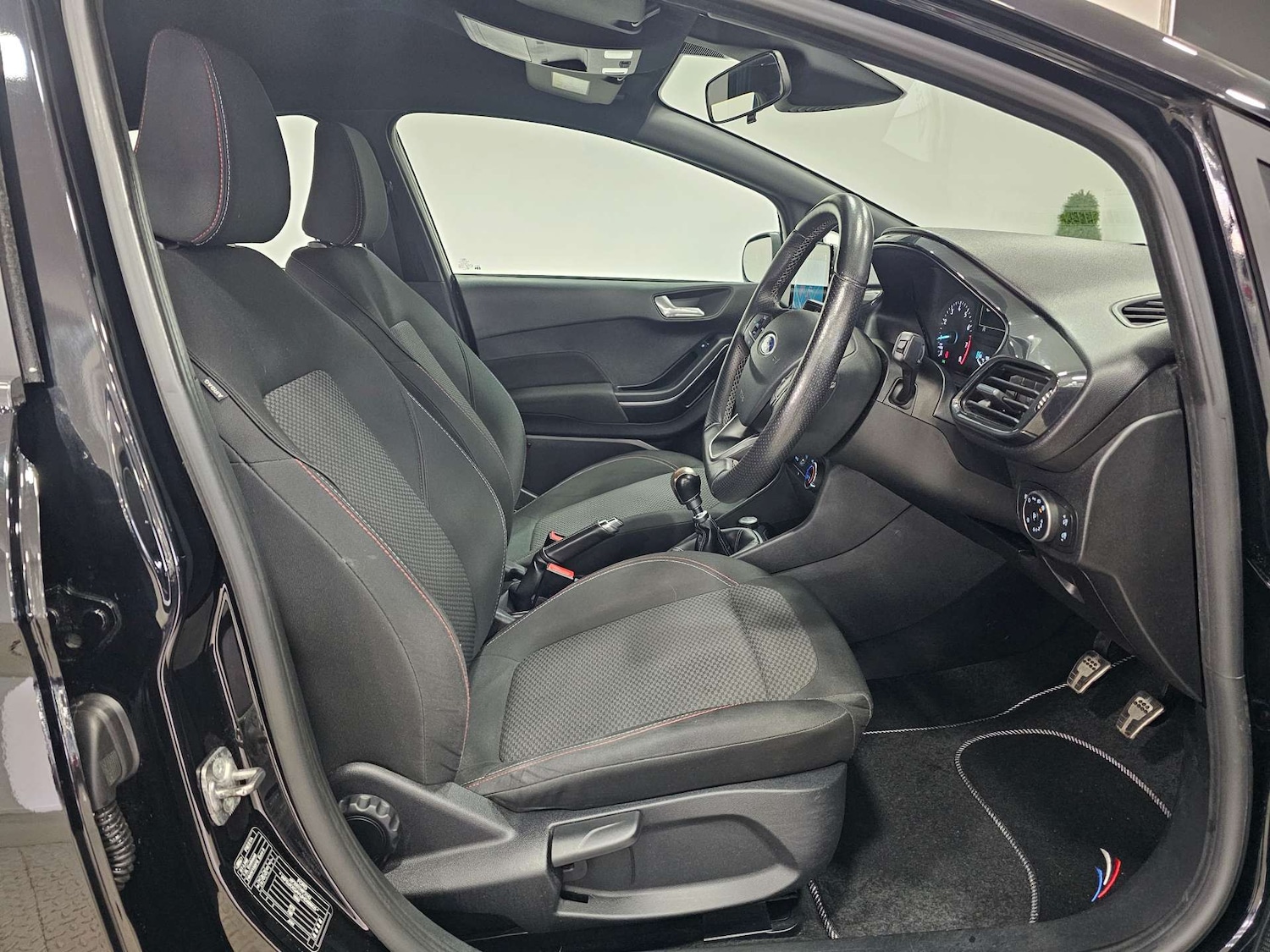 Used Ford Fiesta 2018 for sale - 76972358: Photo 3