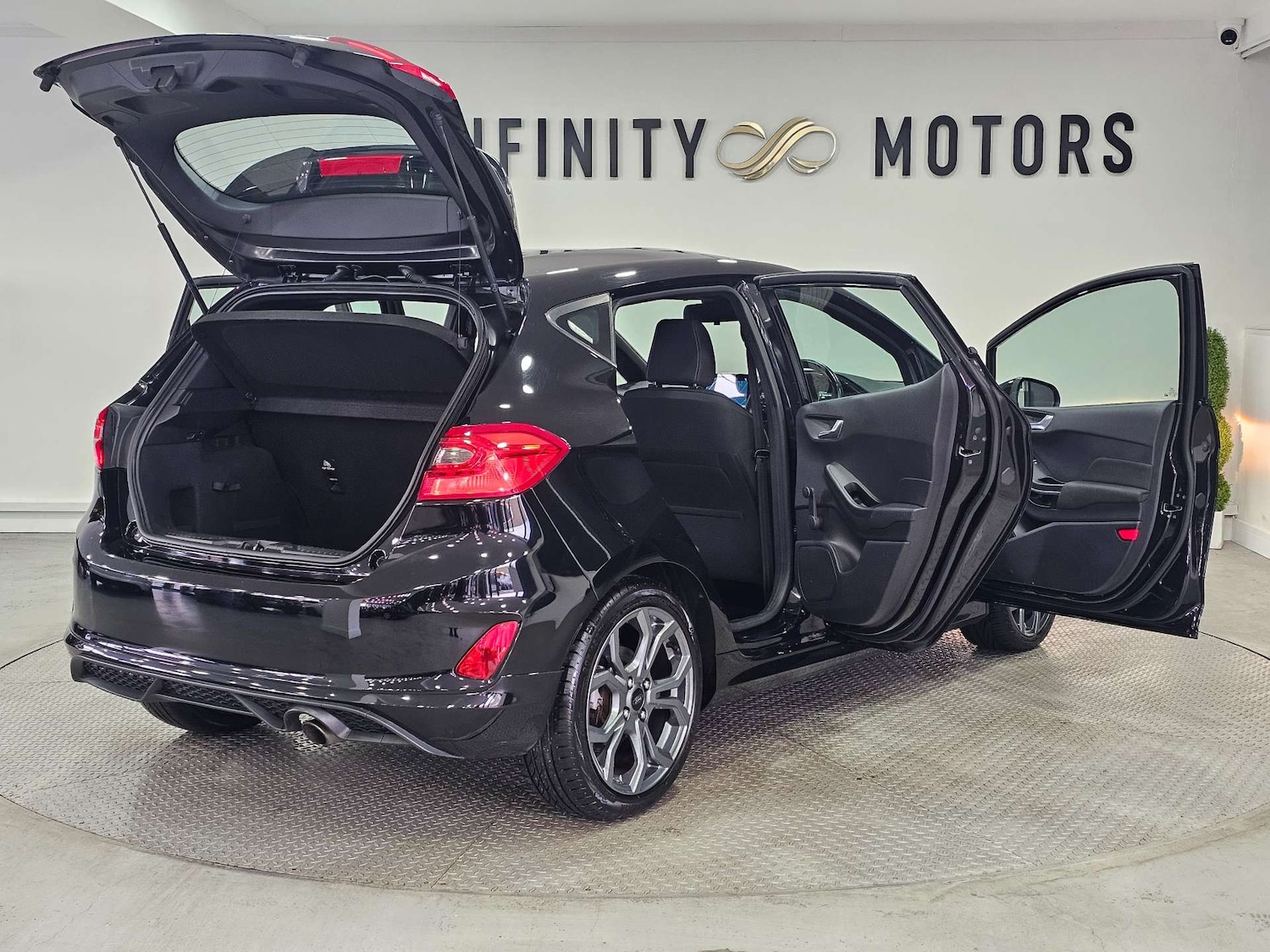 Used Ford Fiesta 2018 for sale - 76972358: Photo 49