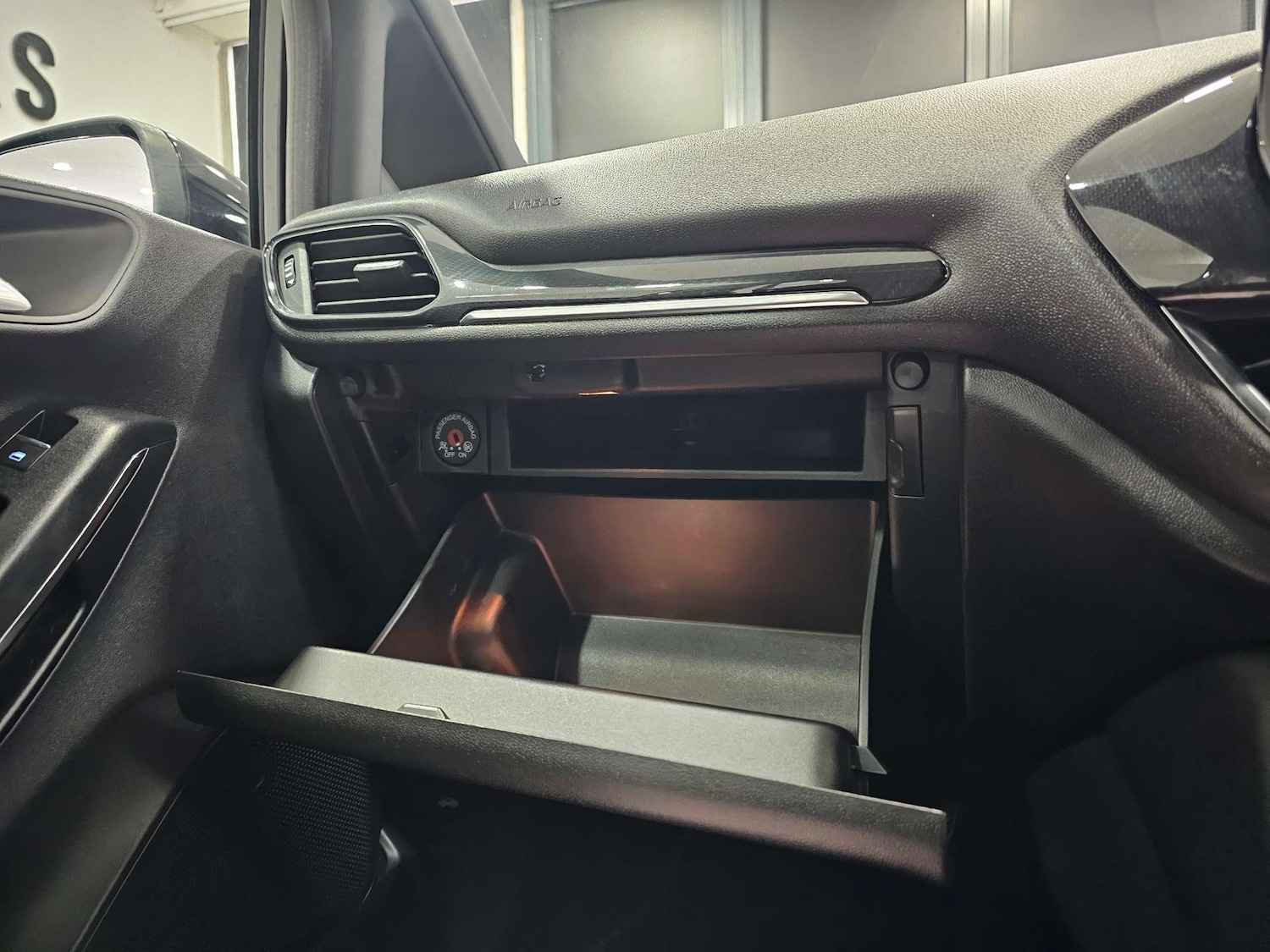 Used Ford Fiesta 2018 for sale - 76972358: Photo 75